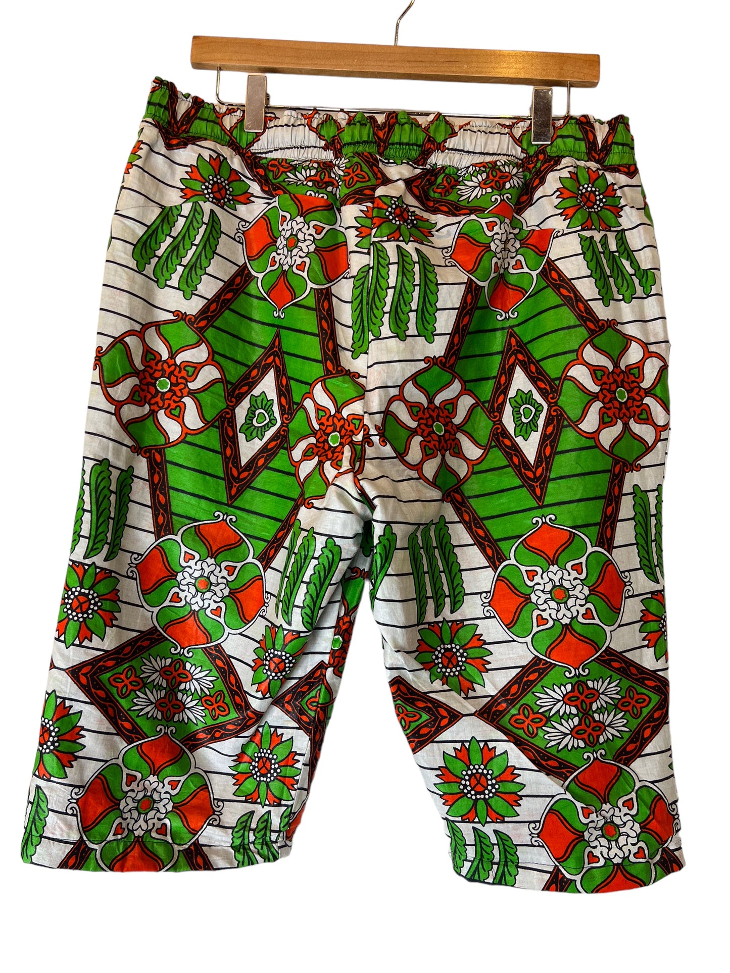 Moshee shorts (Size L)