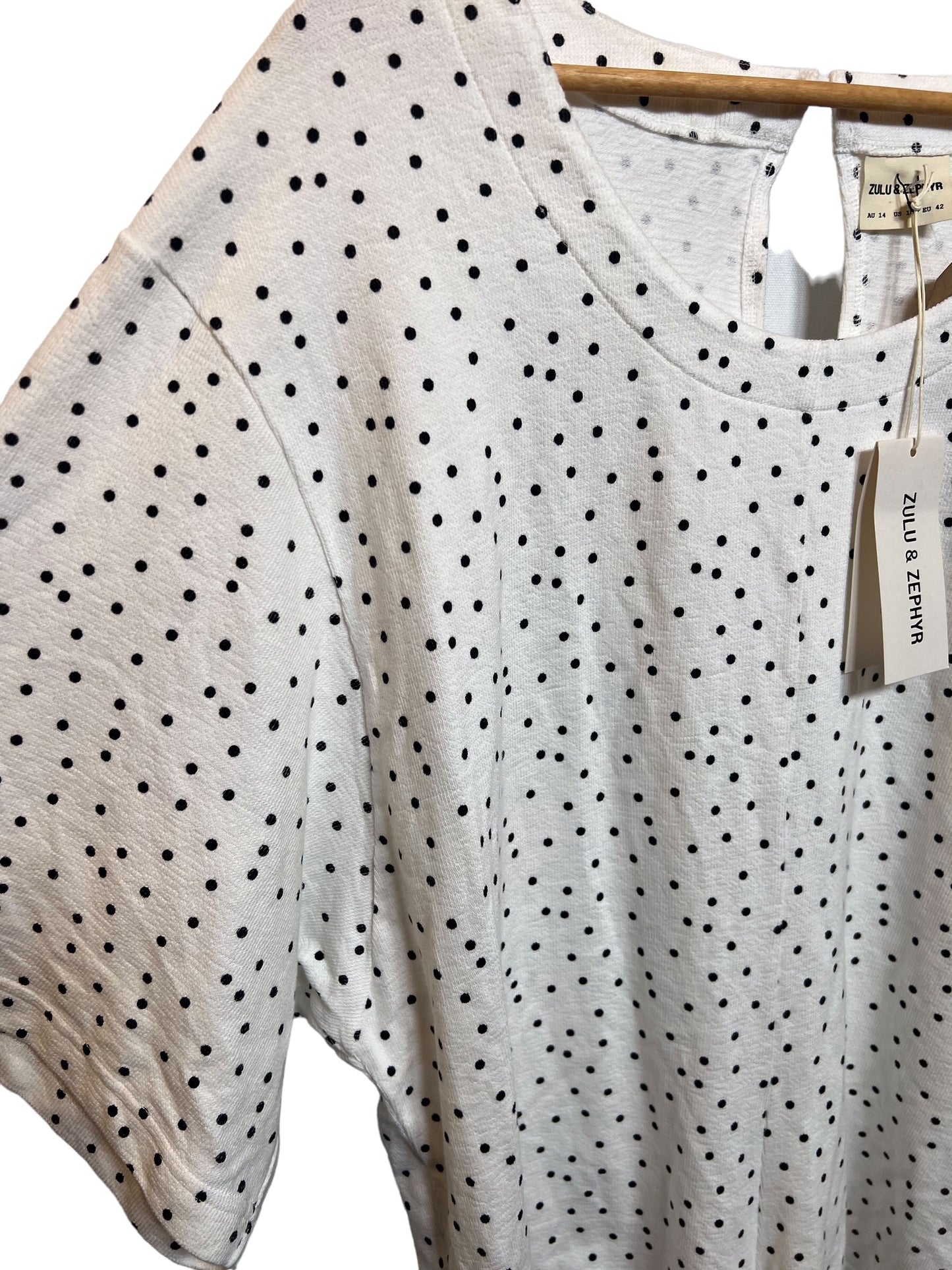 Zulu and Zephyr White Polka Dot Cardigan (Size XL)