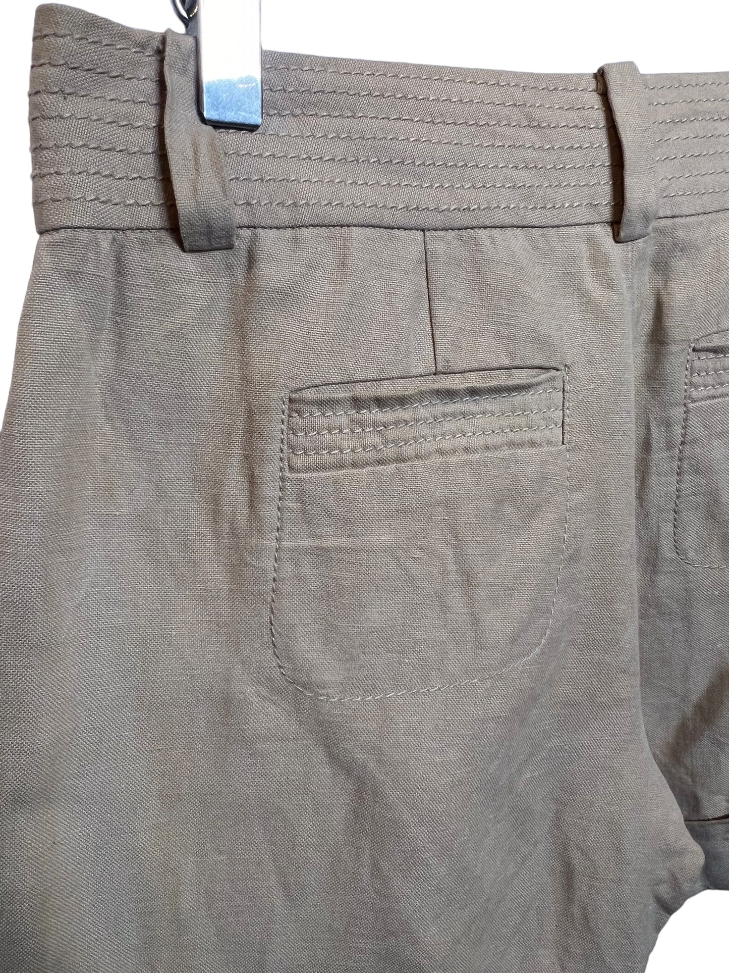 Banana Republic Women’s Tan Shorts (Size M)