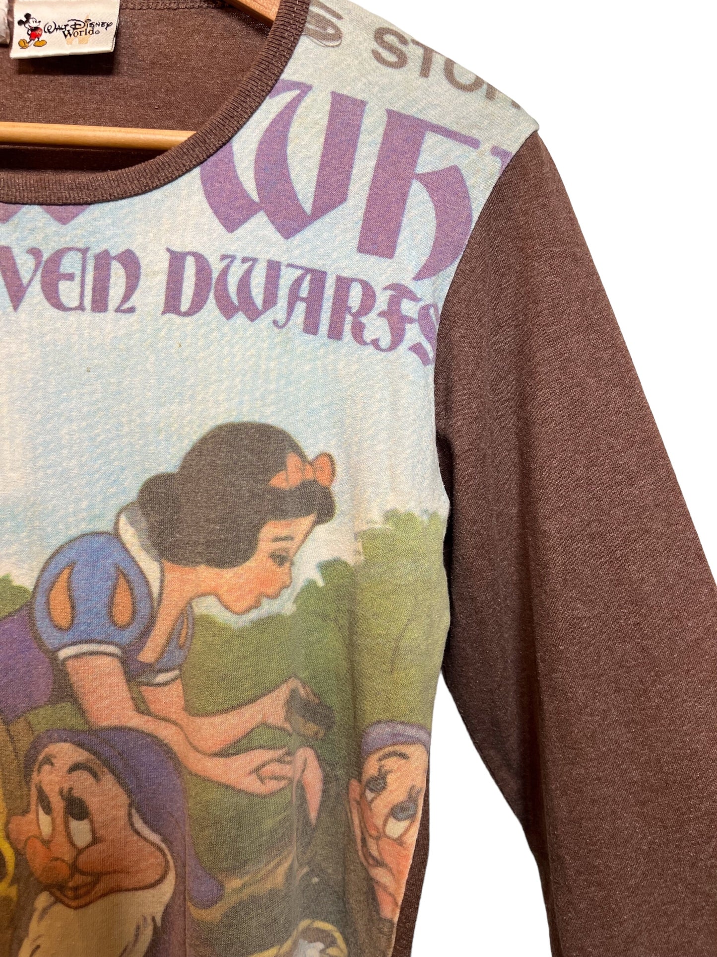 Disney Snow White Women's Sweatshirt (Size M)