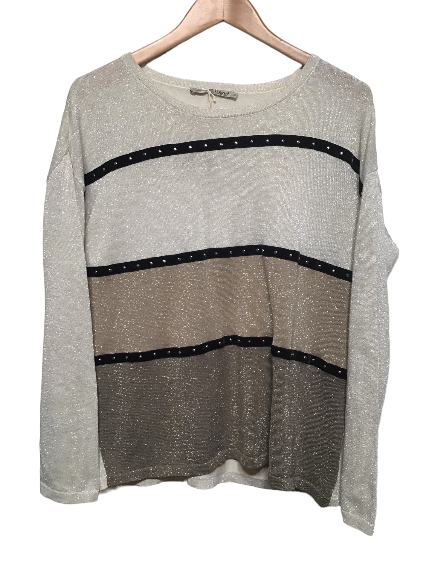 Trend Women’s Top (Size L)
