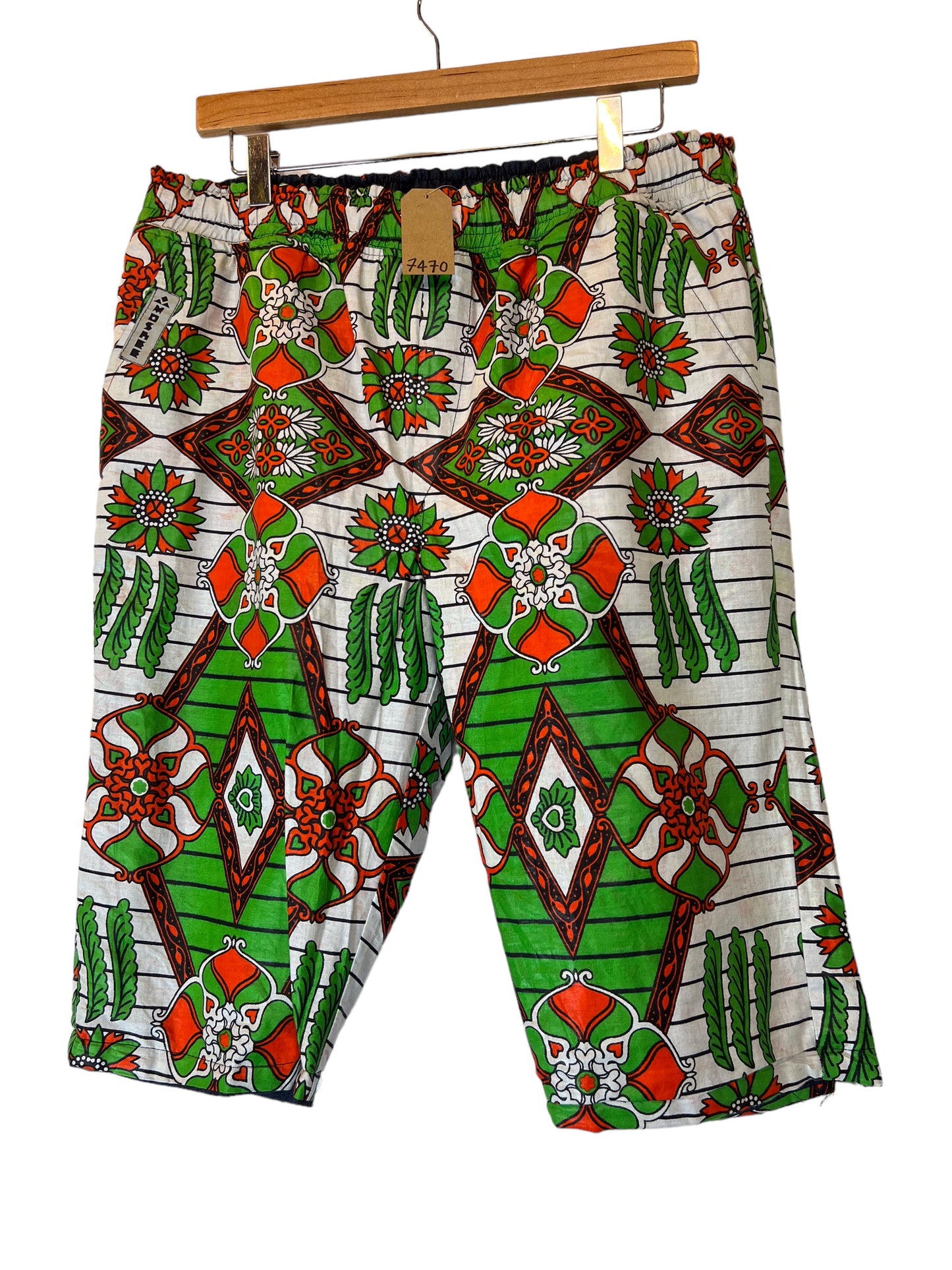 Moshee shorts (Size L)