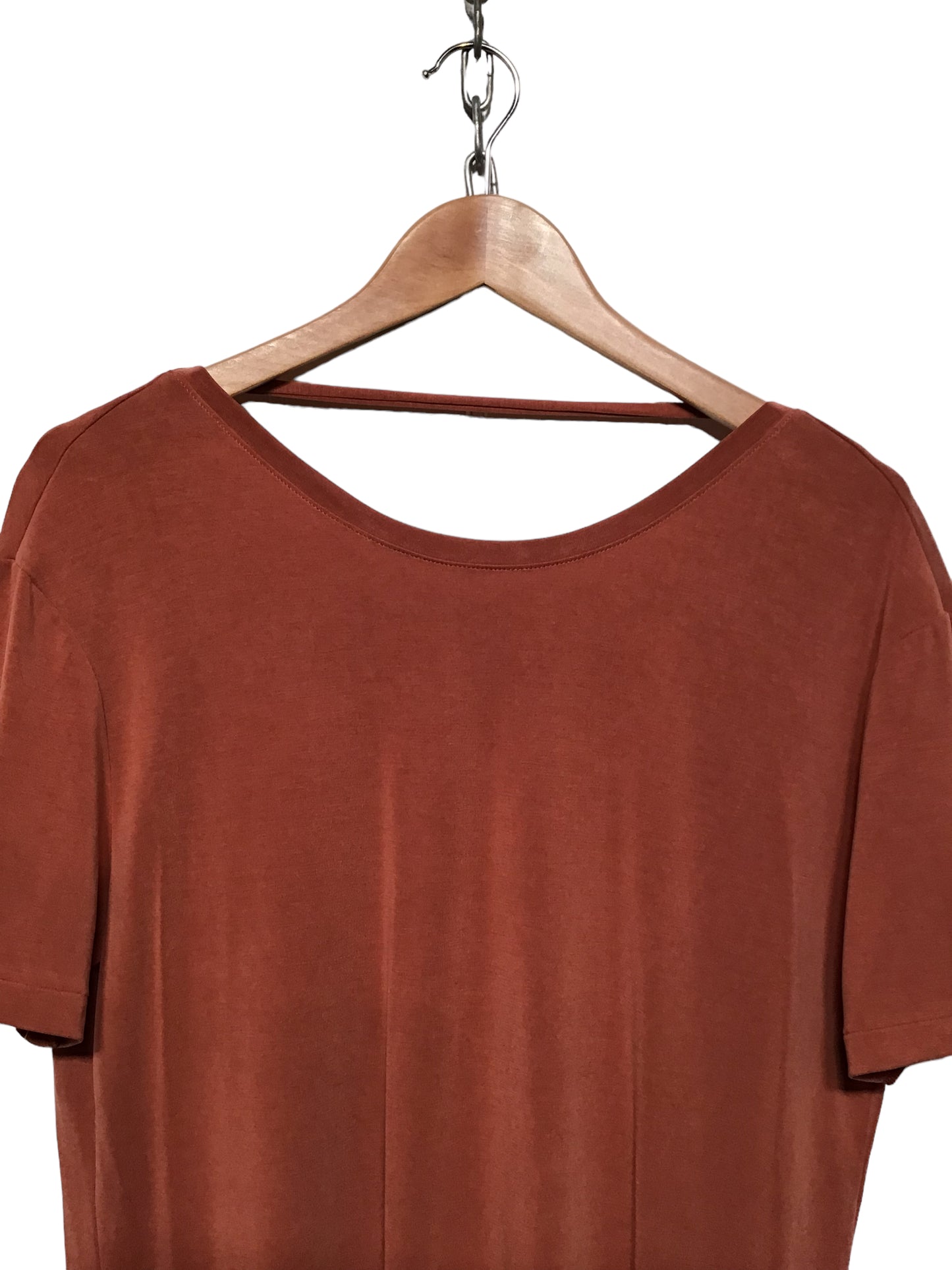 Women’s Backless Top (Size L)
