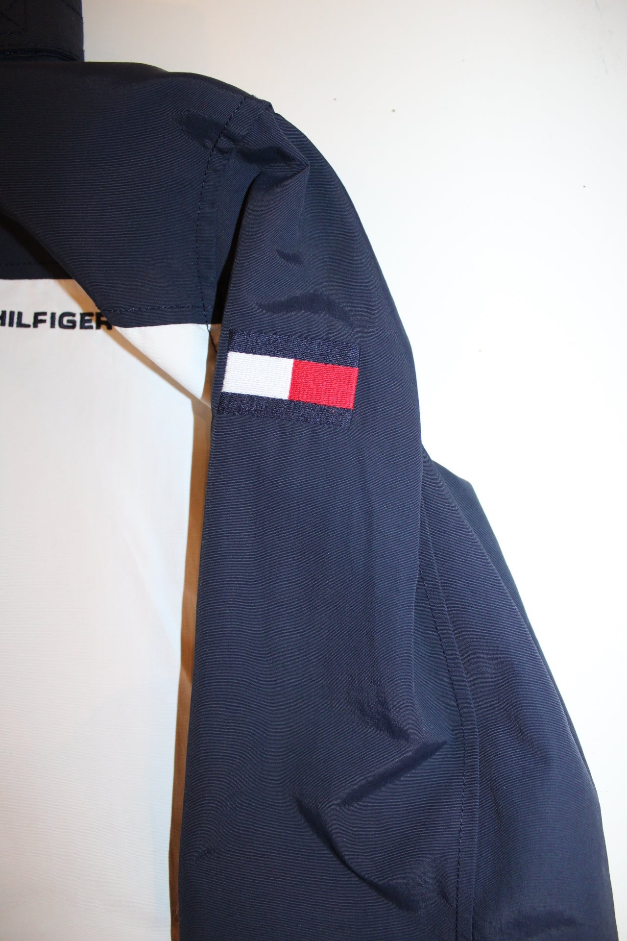 Tommy Hilfiger Zipped Jacket (Size XL)