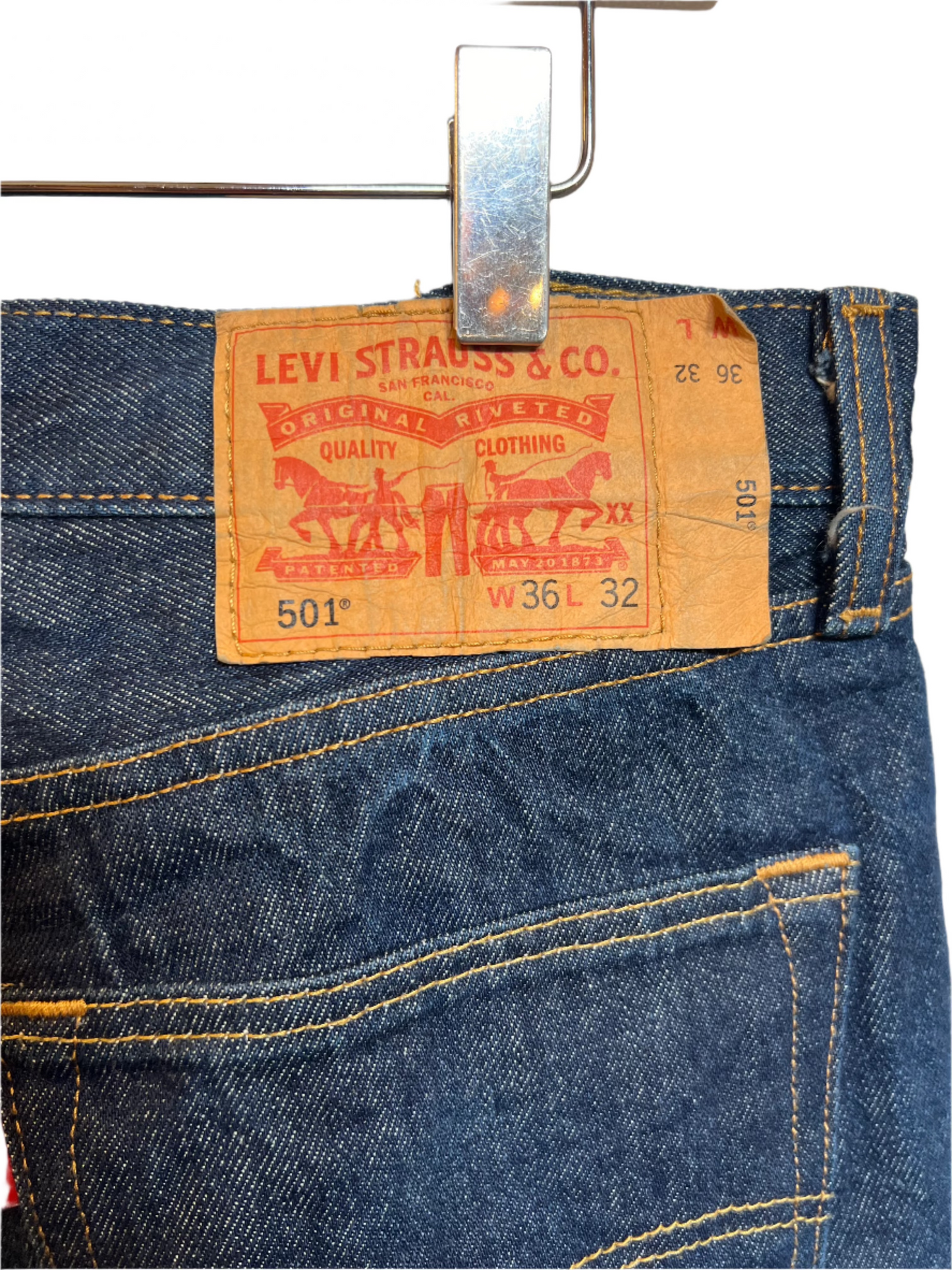 Levi 501 Dark Blue Jeans (36x32)