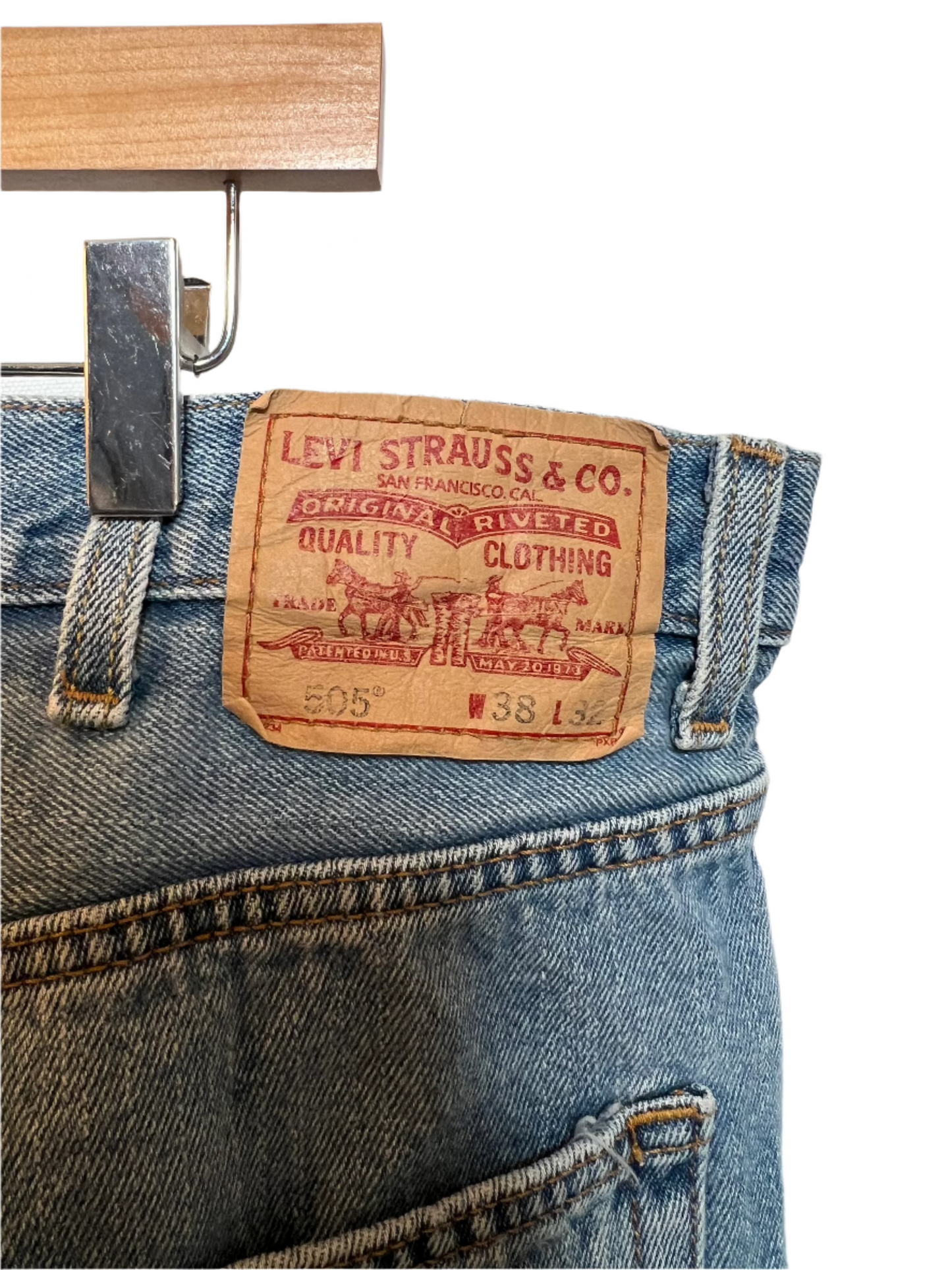 Levi Light Blue Jeans (38x32)