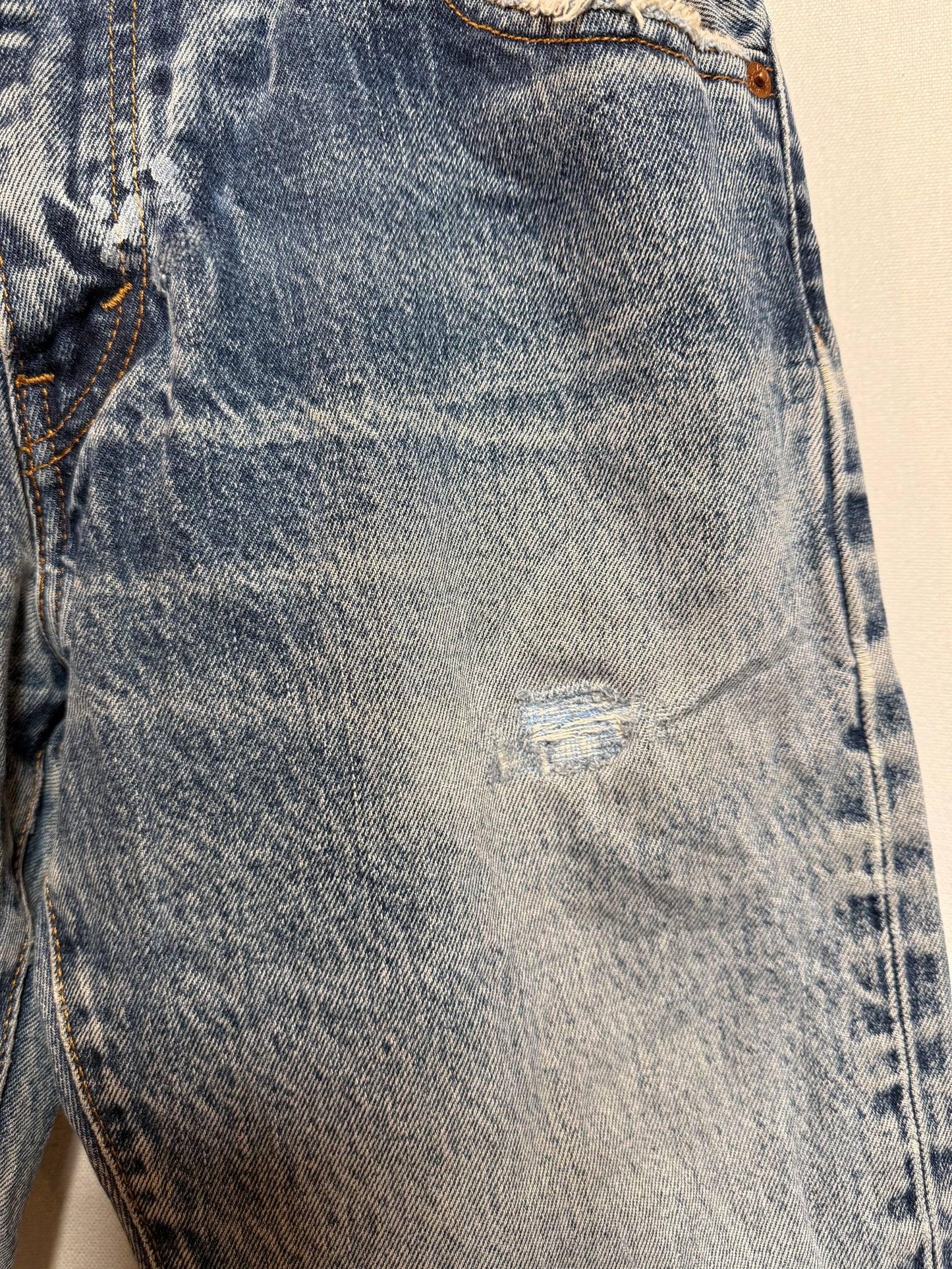 Levi Blue Jeans (30x34)