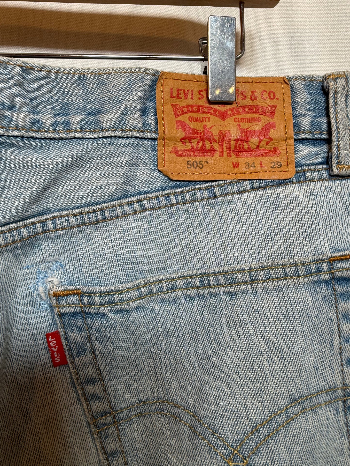 Levi 505 Light Blue Jeans (34x29)
