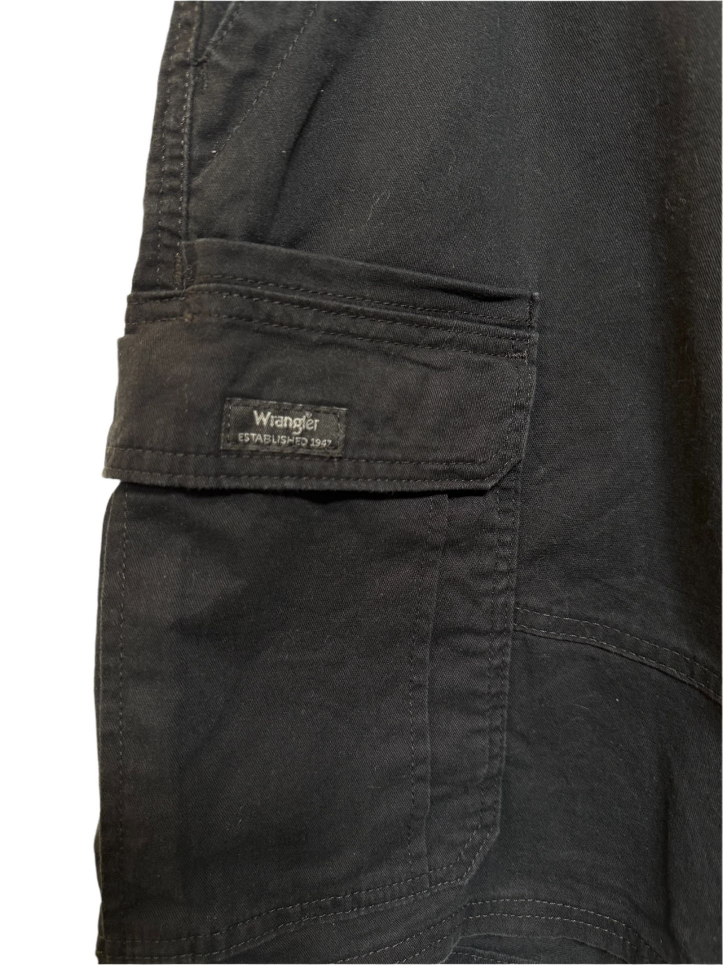 Wrangler Mens Black Cargo Shorts (Size L)