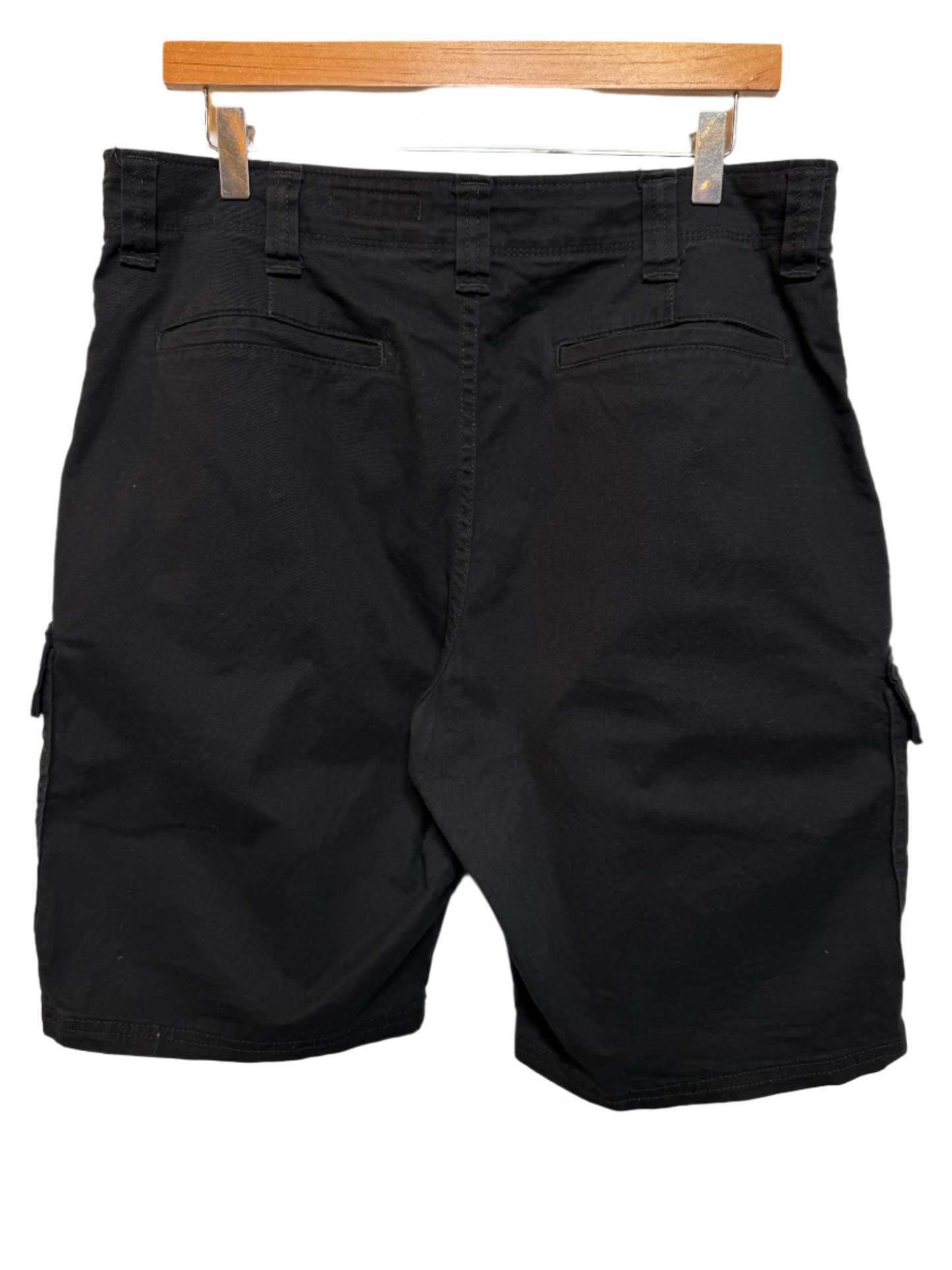 Wrangler Mens Black Cargo Shorts (Size L)