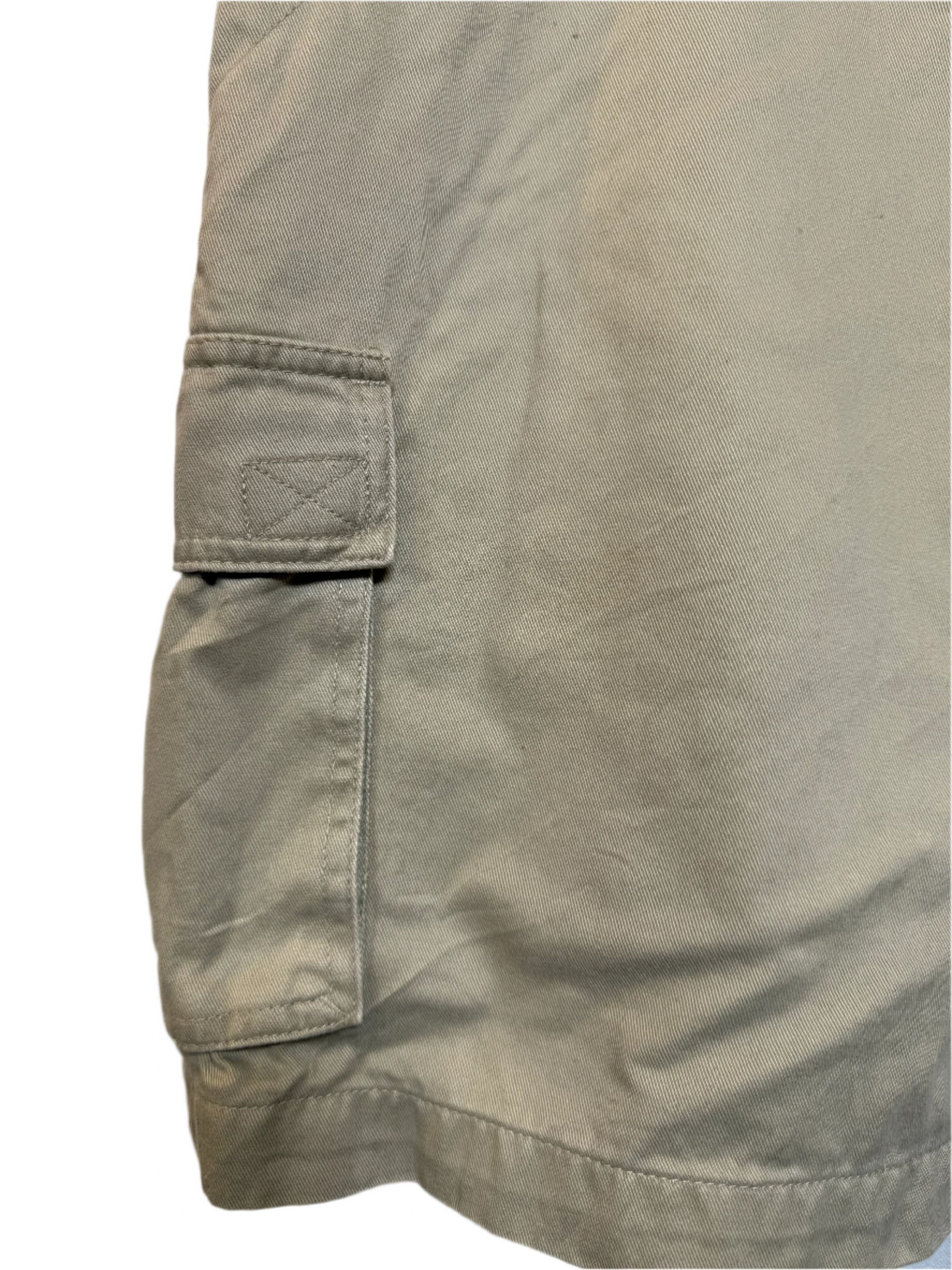 Columbia Mens Tan cargo Shorts (Size XL)