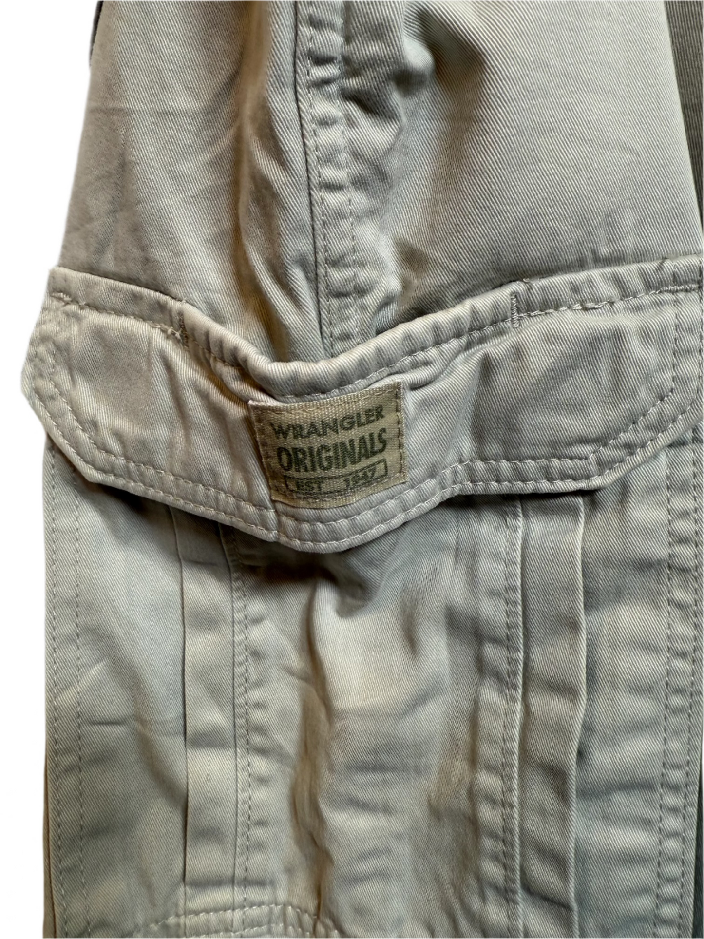 Wrangler Mens Cream Cargo Shorts (Size XXL)