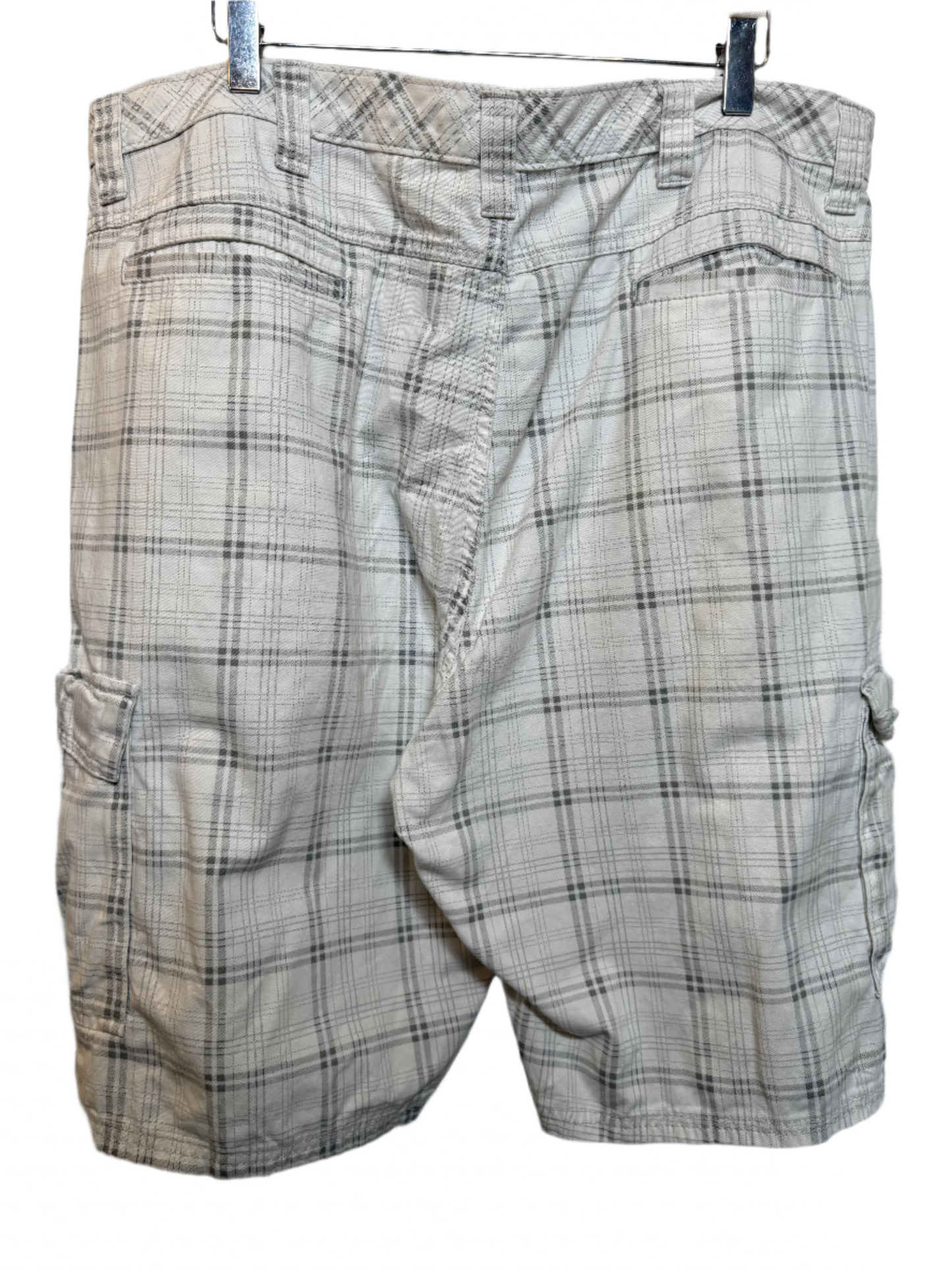 Wrangler Mens White Plaid Cargo Shorts (Size XXL)