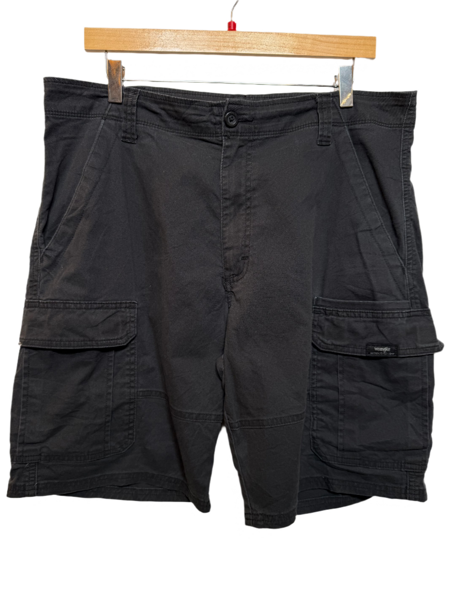 Wrangler Mens Black Cargo Shorts (Size L)