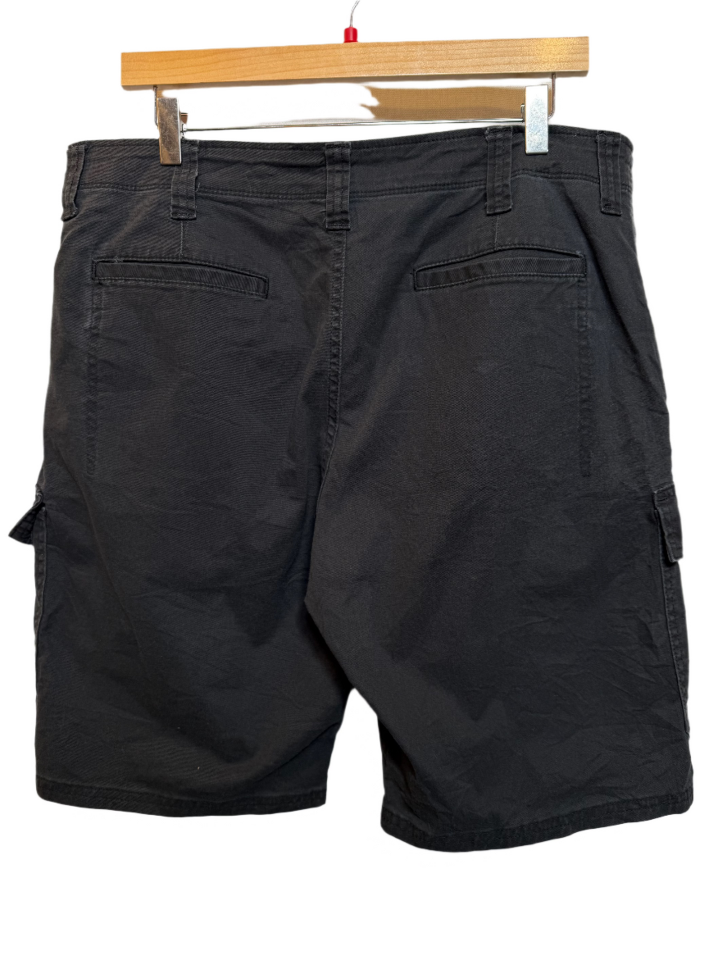 Wrangler Mens Black Cargo Shorts (Size L)