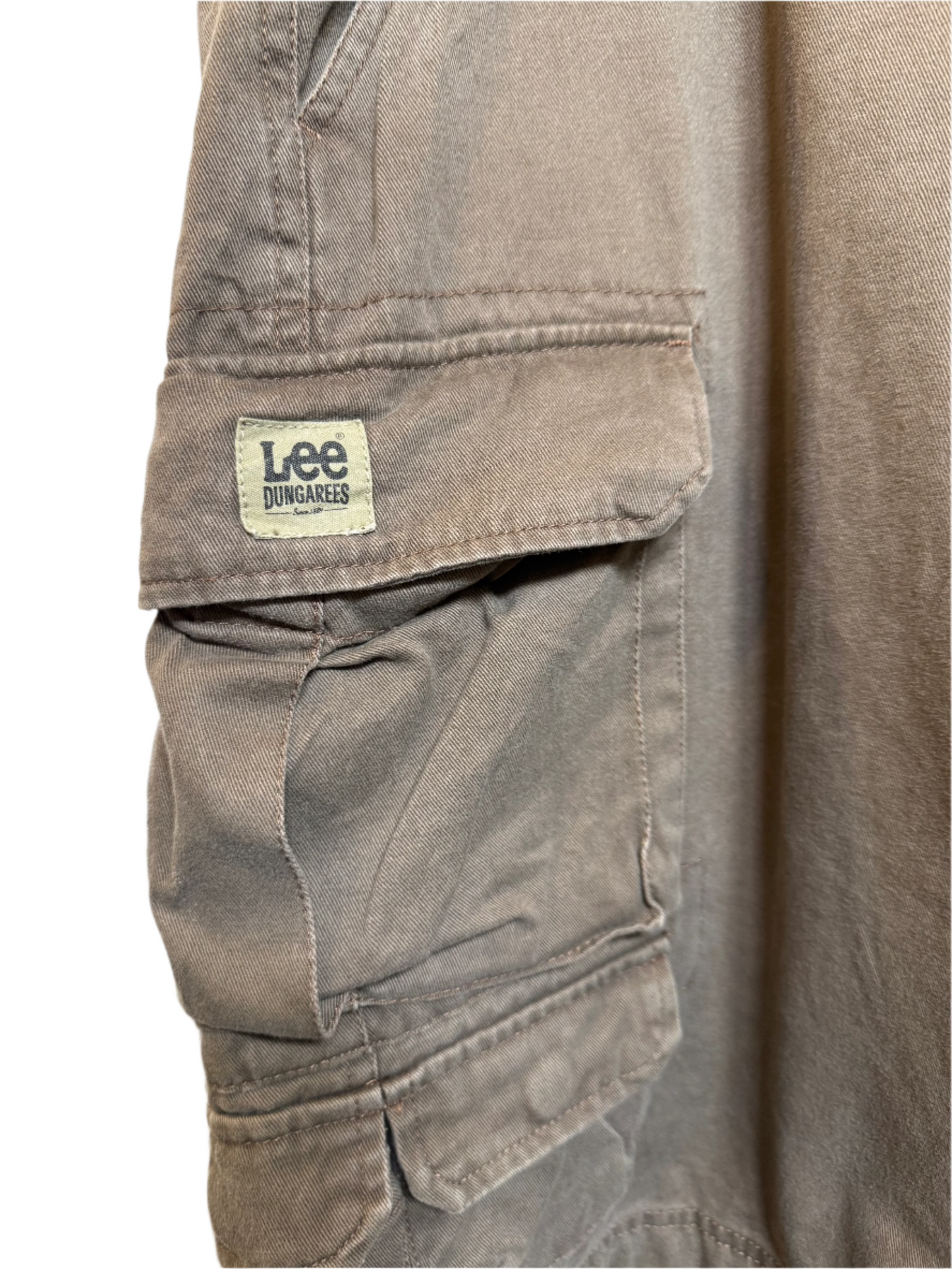 Lee Mens Brown Cargo Shorts (Size XXL)