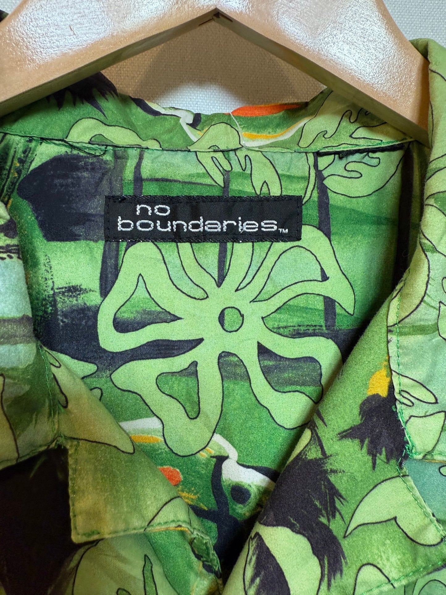No Boundaries Mens Green Hawaiian Shirt (Size XL)