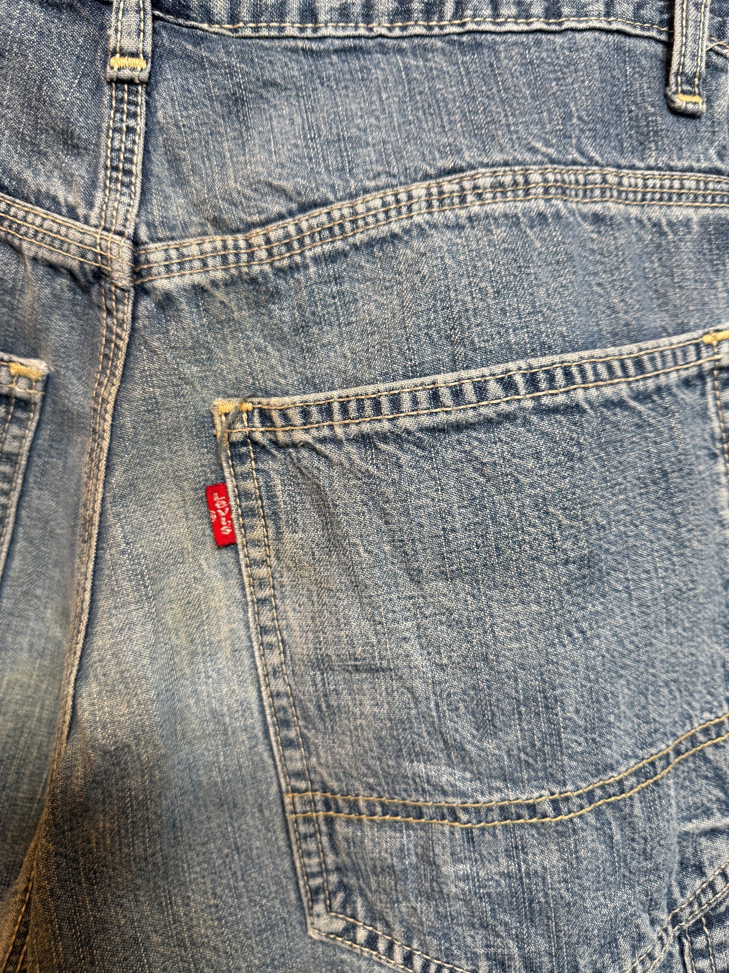Levi Blue Denim Jorts (W32)
