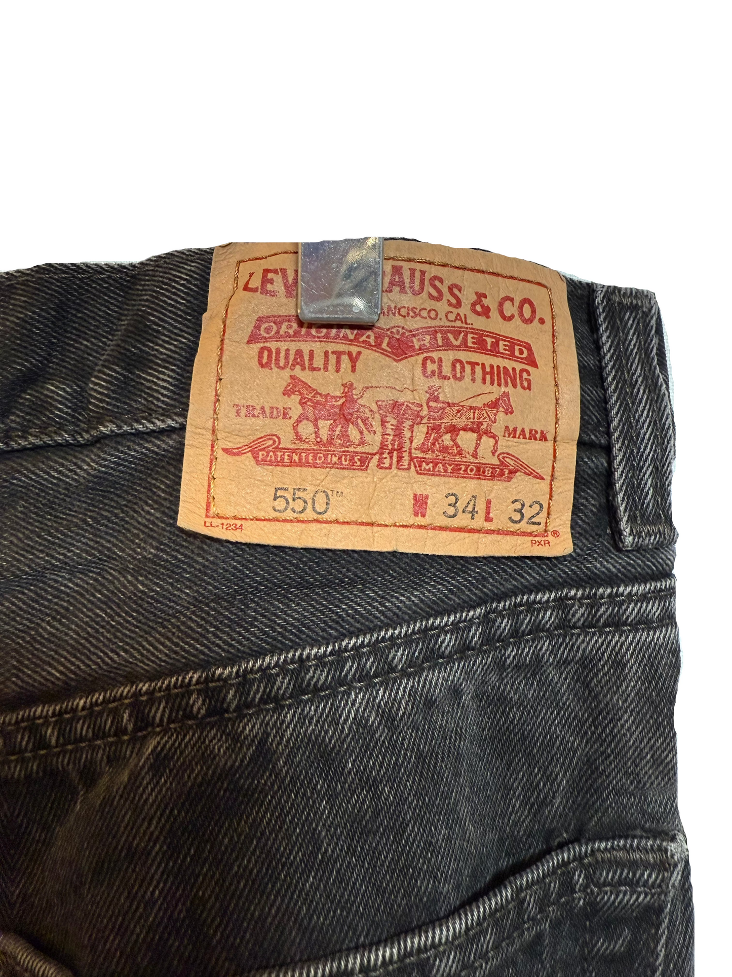 Levi 550 Black Jeans (34x32)