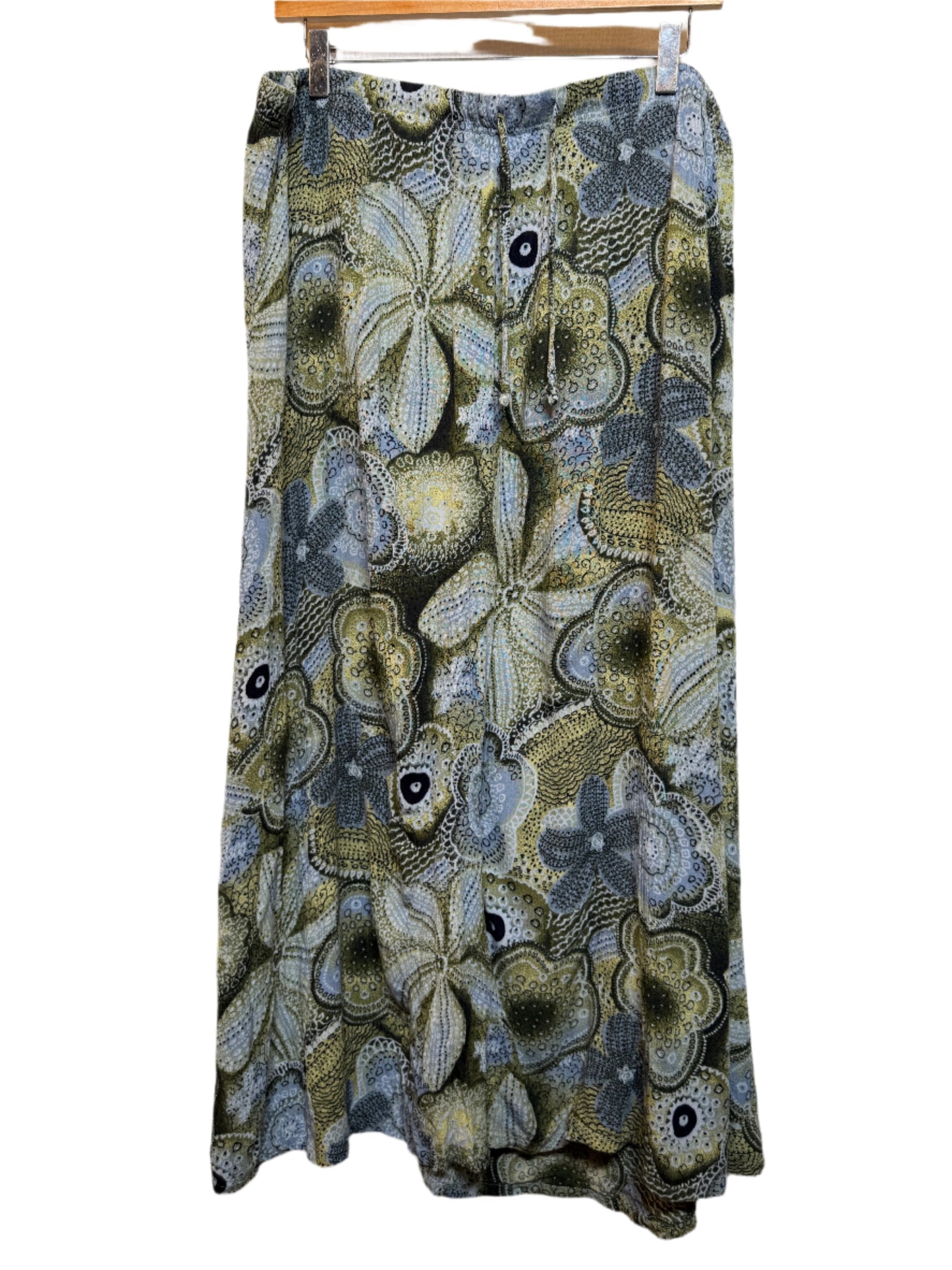 Islander Women's Floral Skirt (Size L)