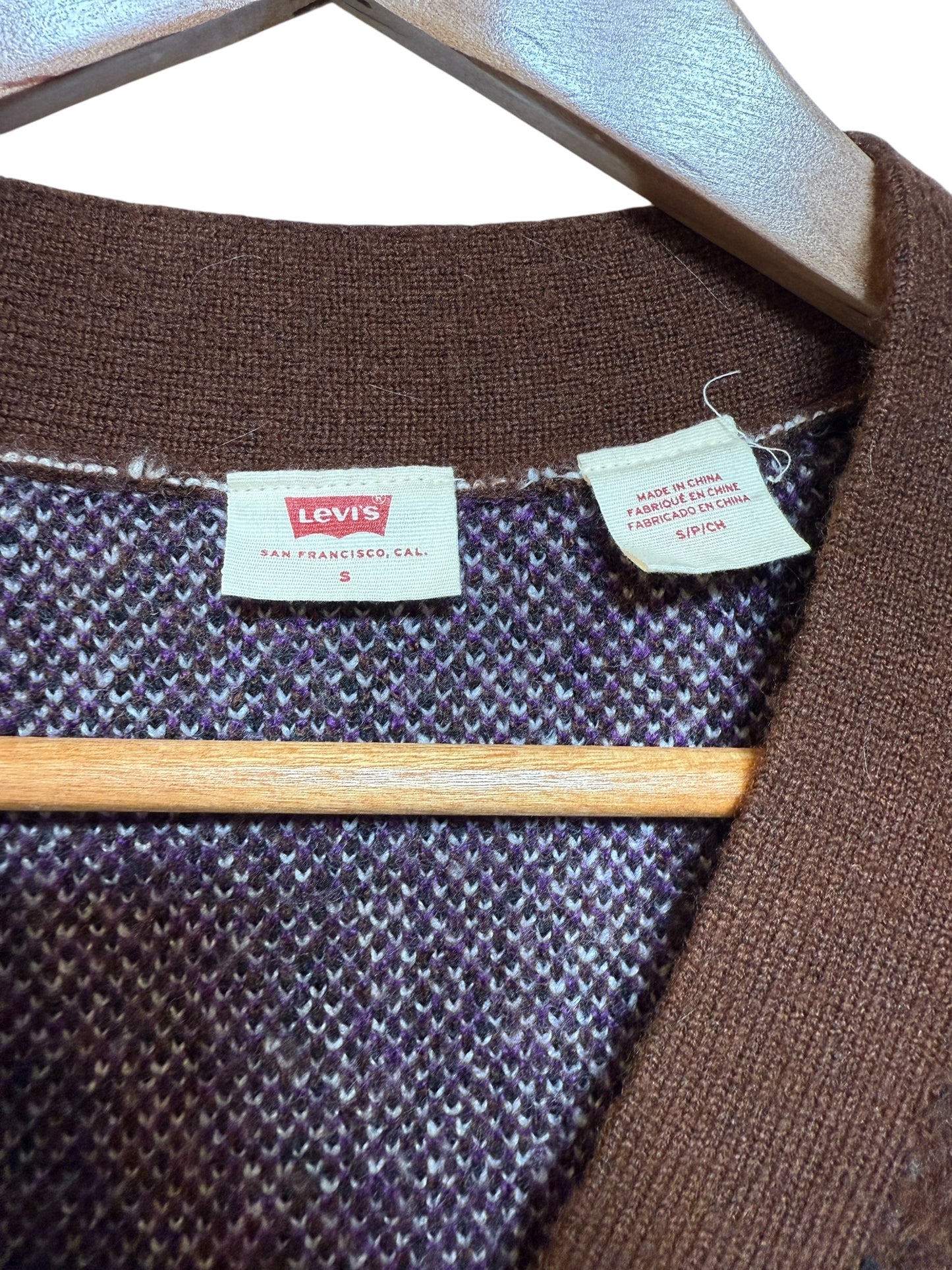 Levi's Gallery V Neck Cardigan (Size M)