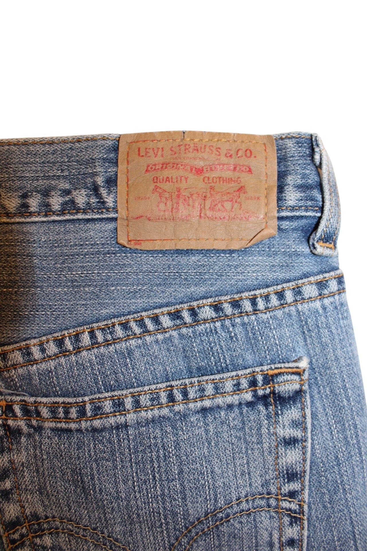 Levi Nouveau Jeans (35x24)
