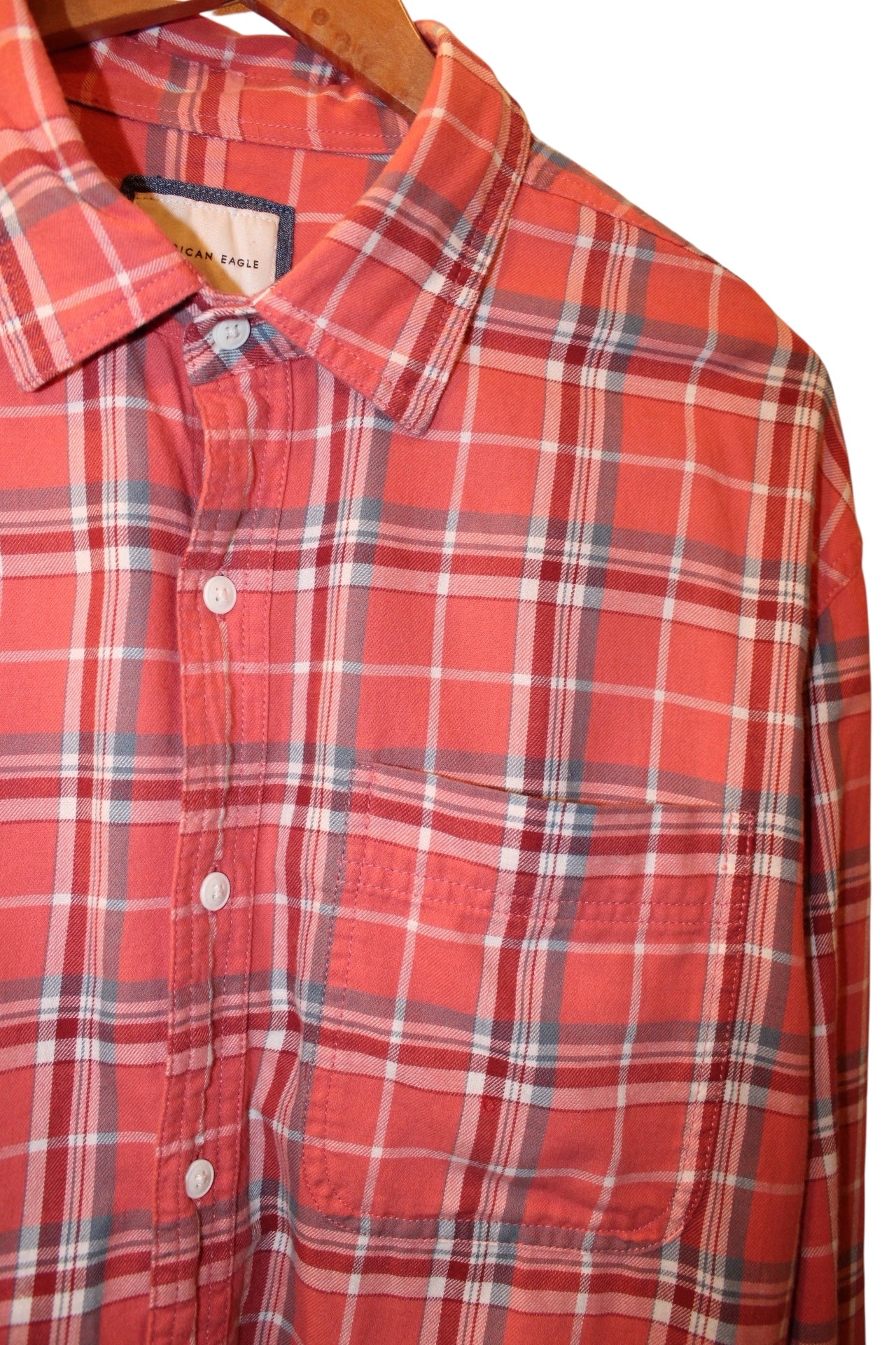 American Eagle Mens Red Plaid Flannel Shirt (Size L)