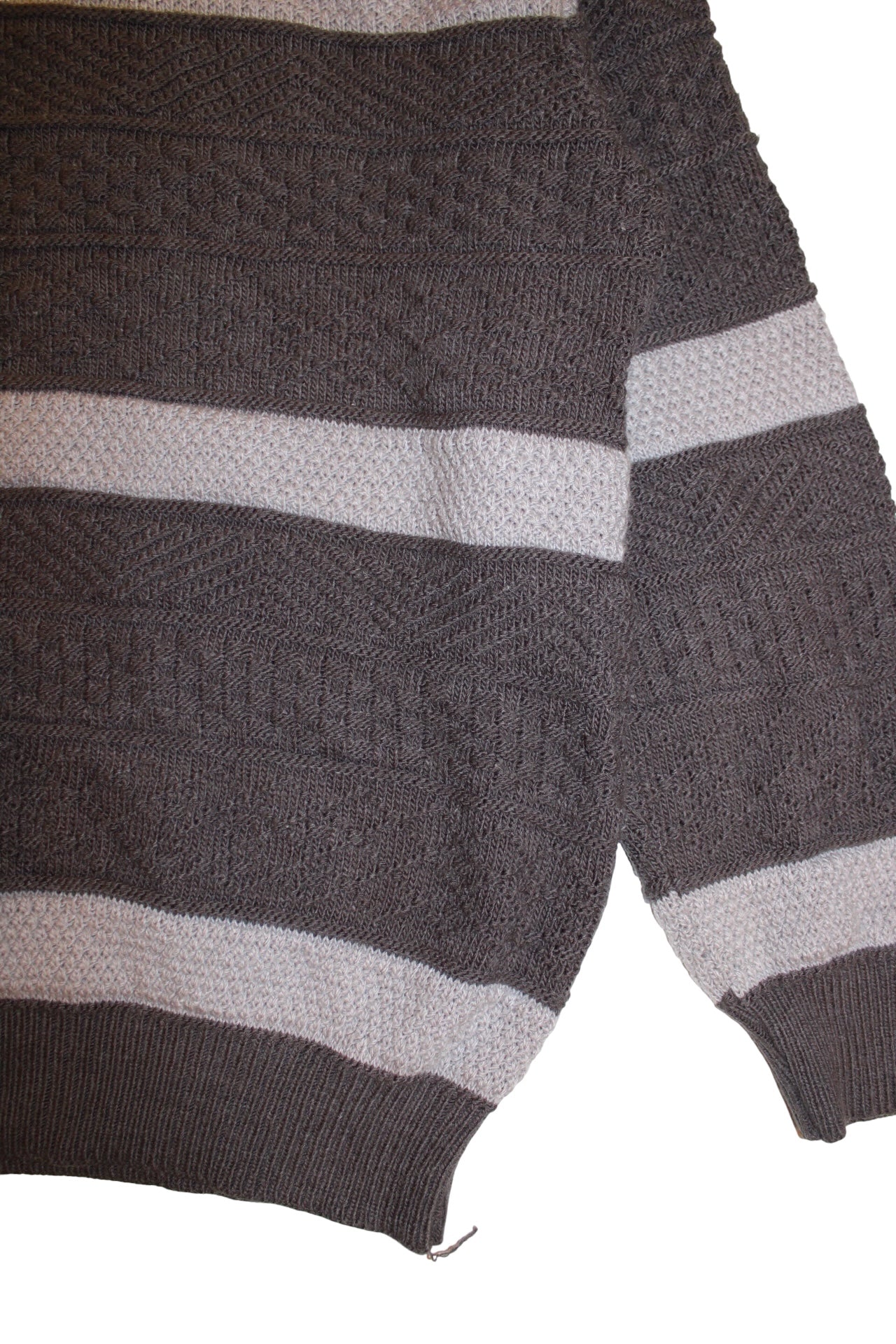 Hardwood & Pine Mens Knitted Sweater (Size L)