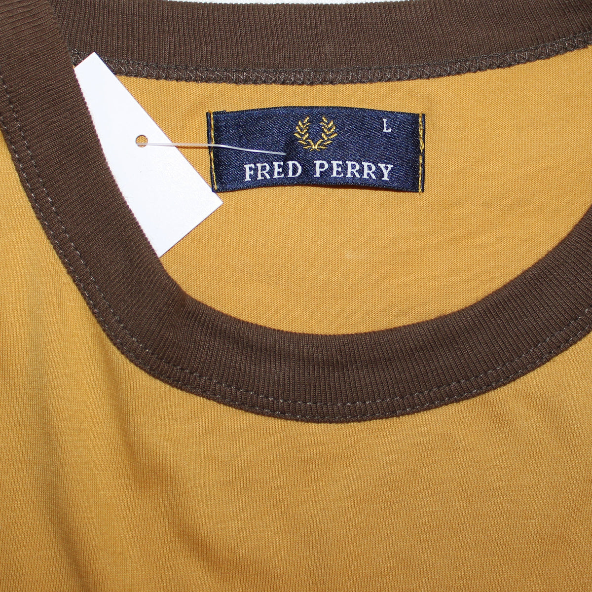 Fred Perry Mens T-Shirt (Size L)