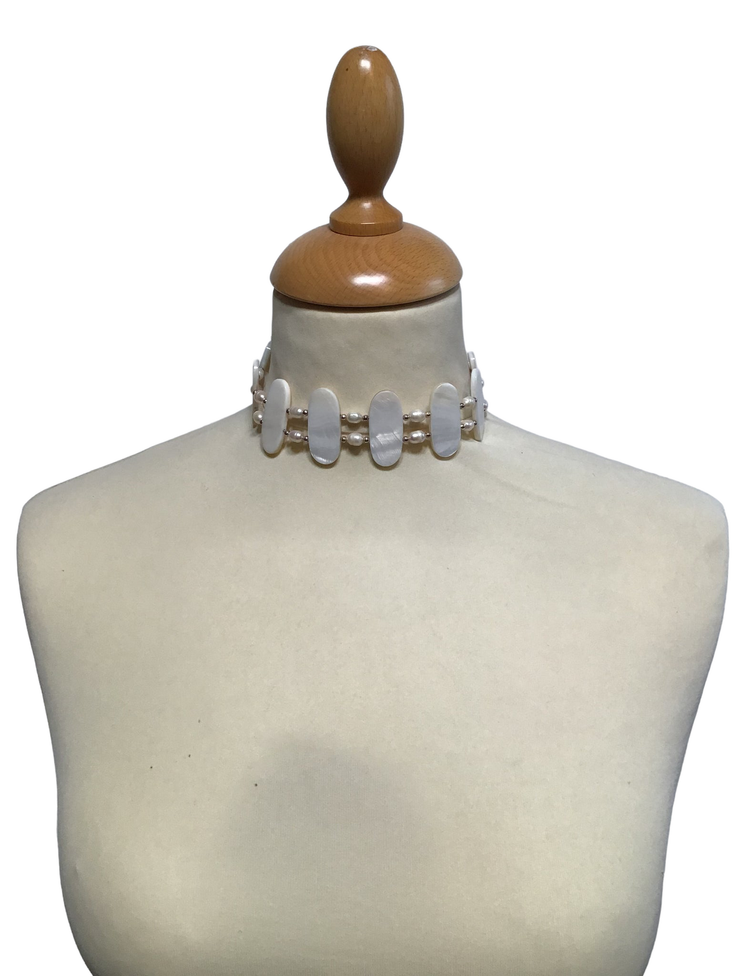 White Shell Choker