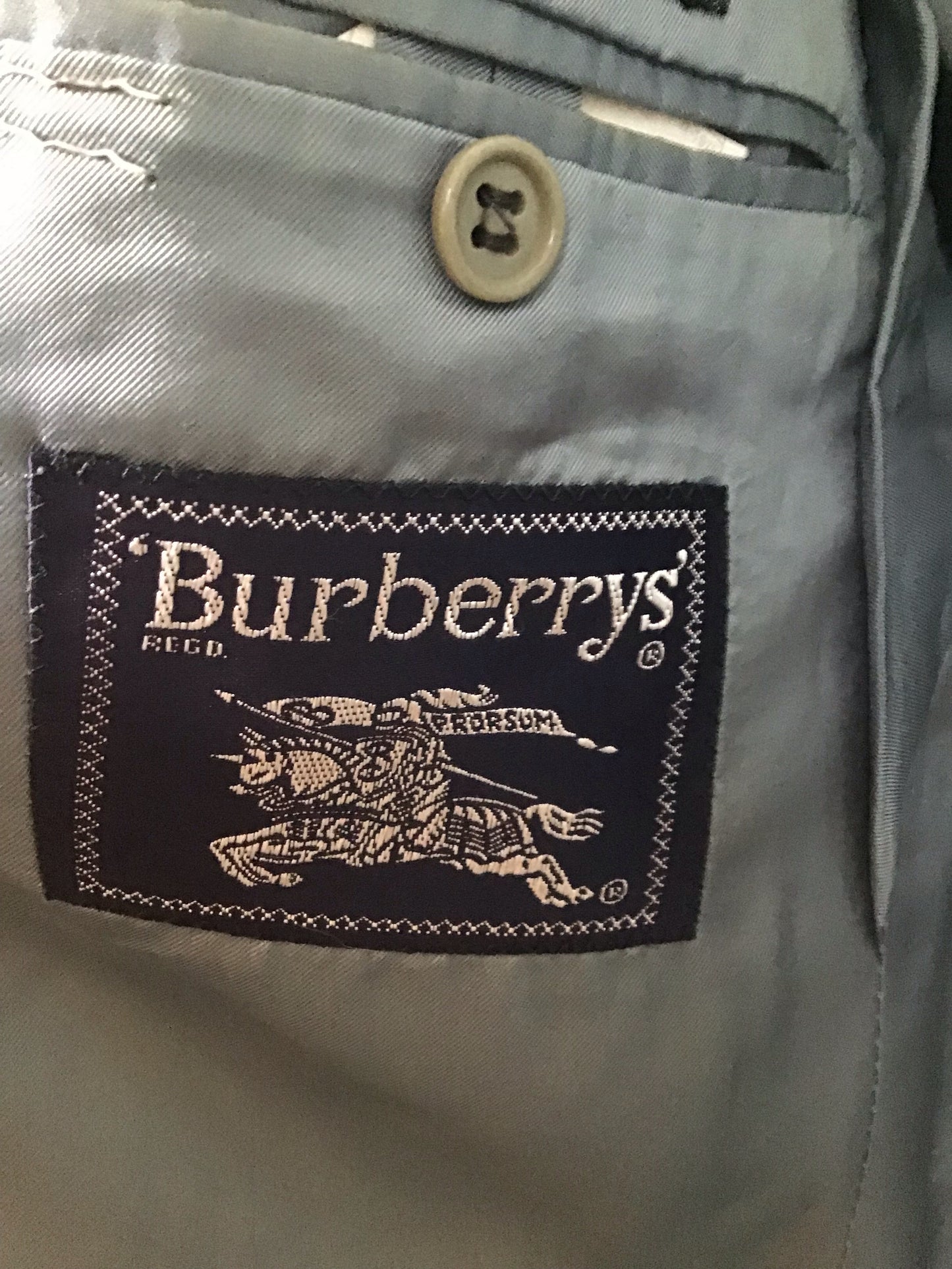 Burberry Mens Chequered Blazer (Size fitted 38”)