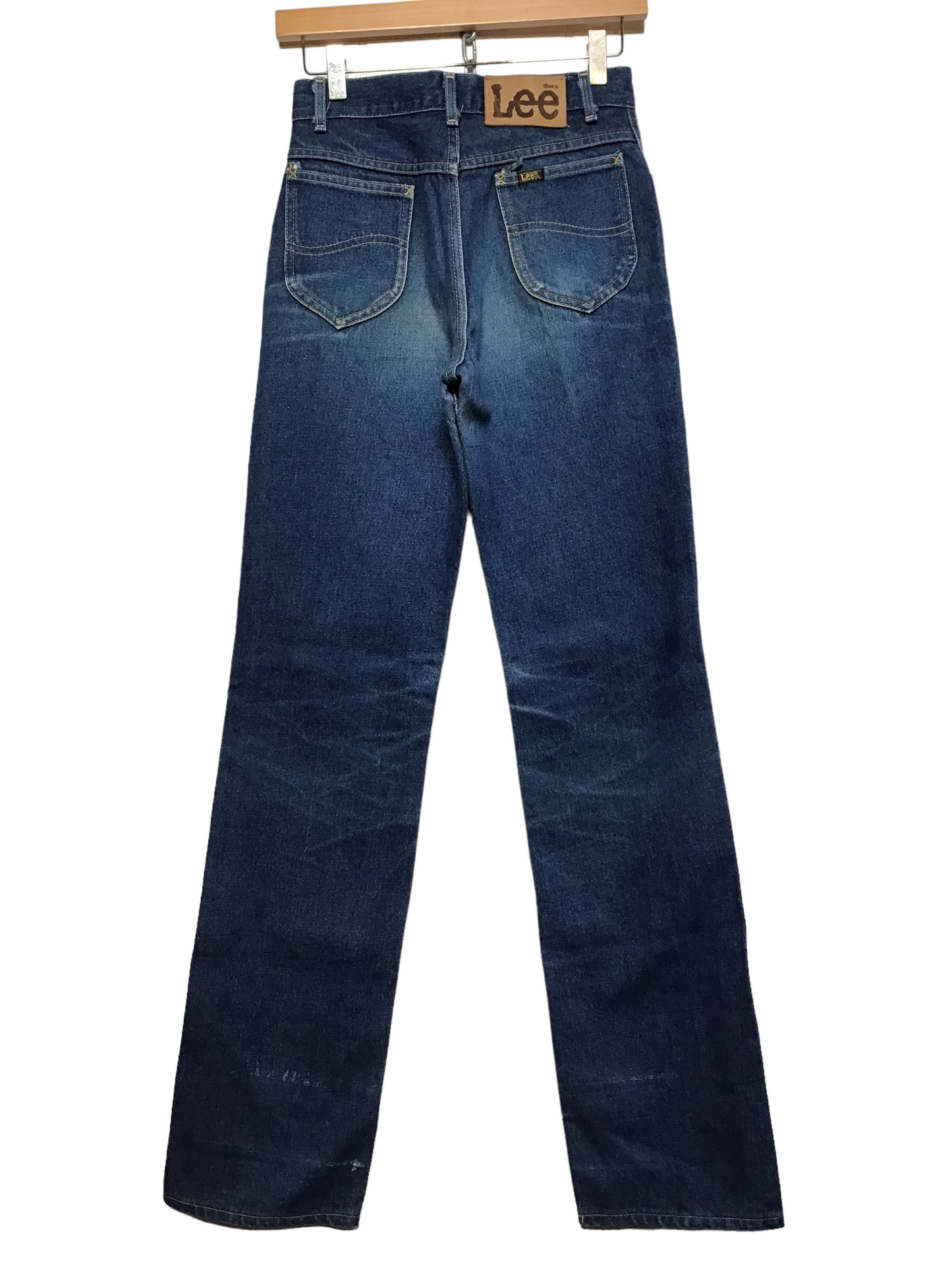 Lee Jeans (25X30)