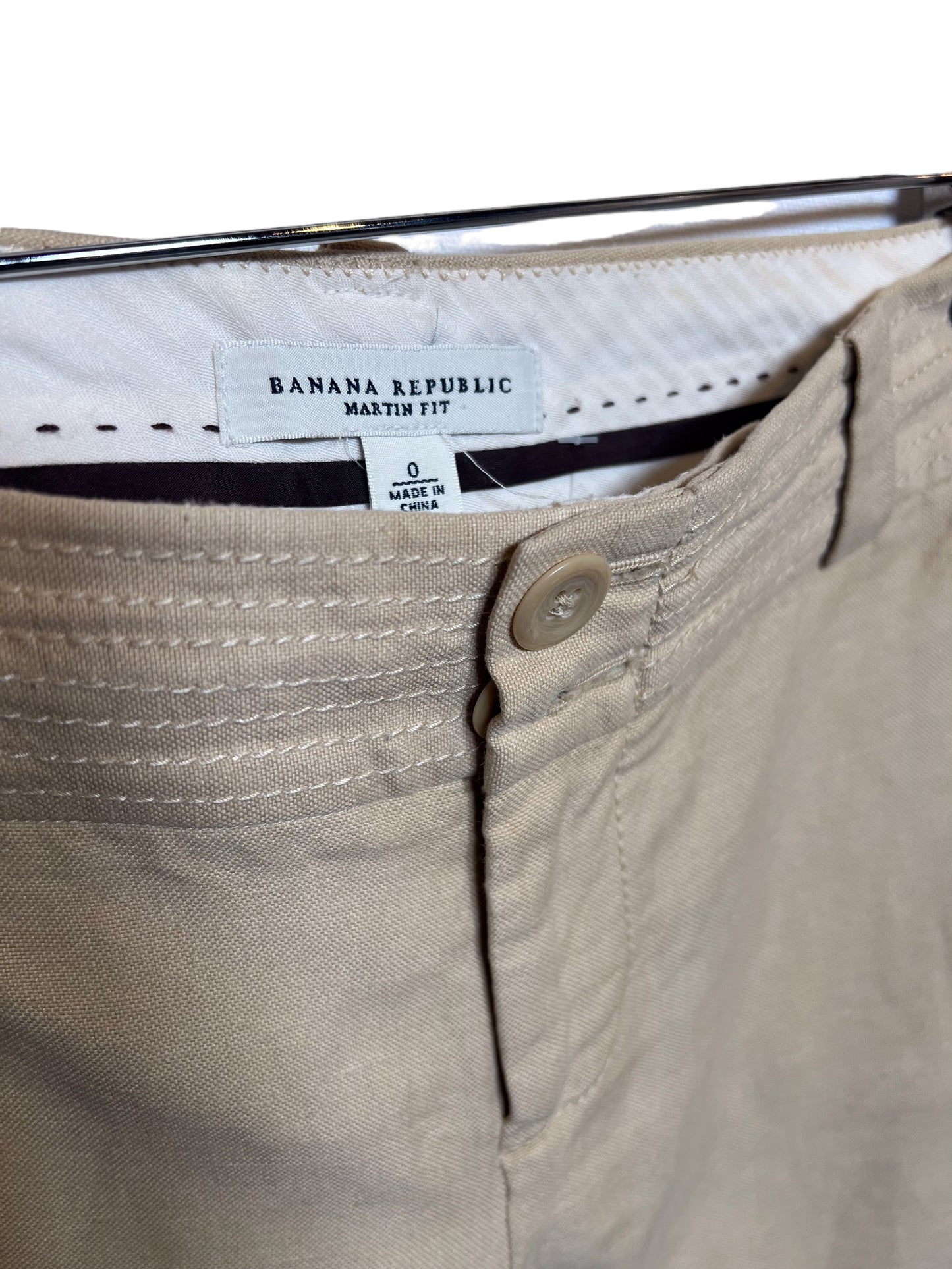 Banana Republic Women’s Tan Shorts (Size M)