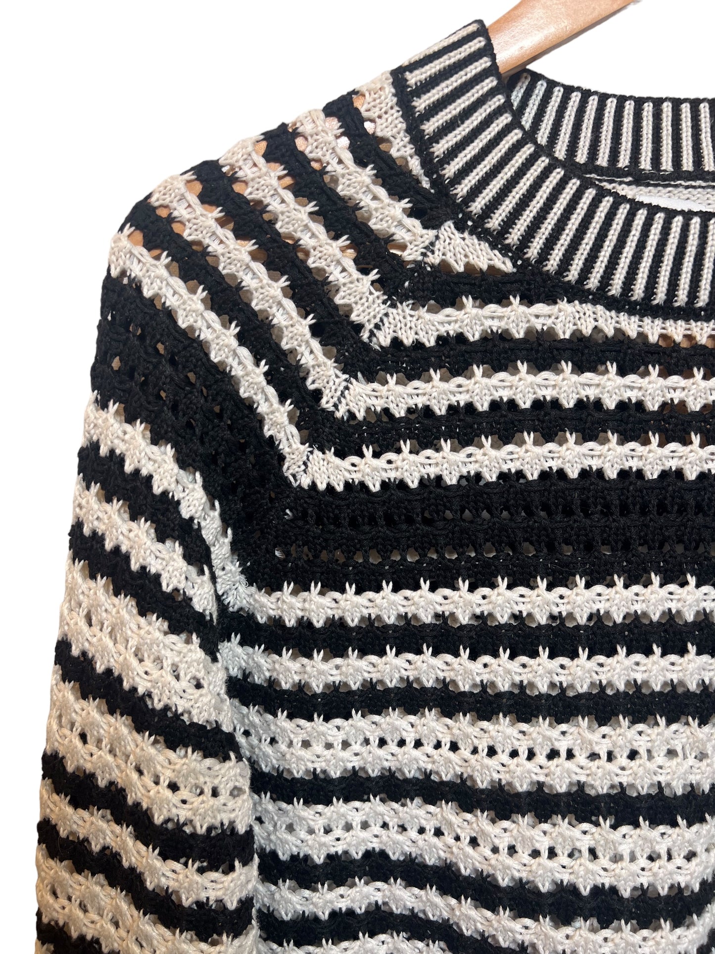 Papaya Black White Knitted Sweater (Size M)