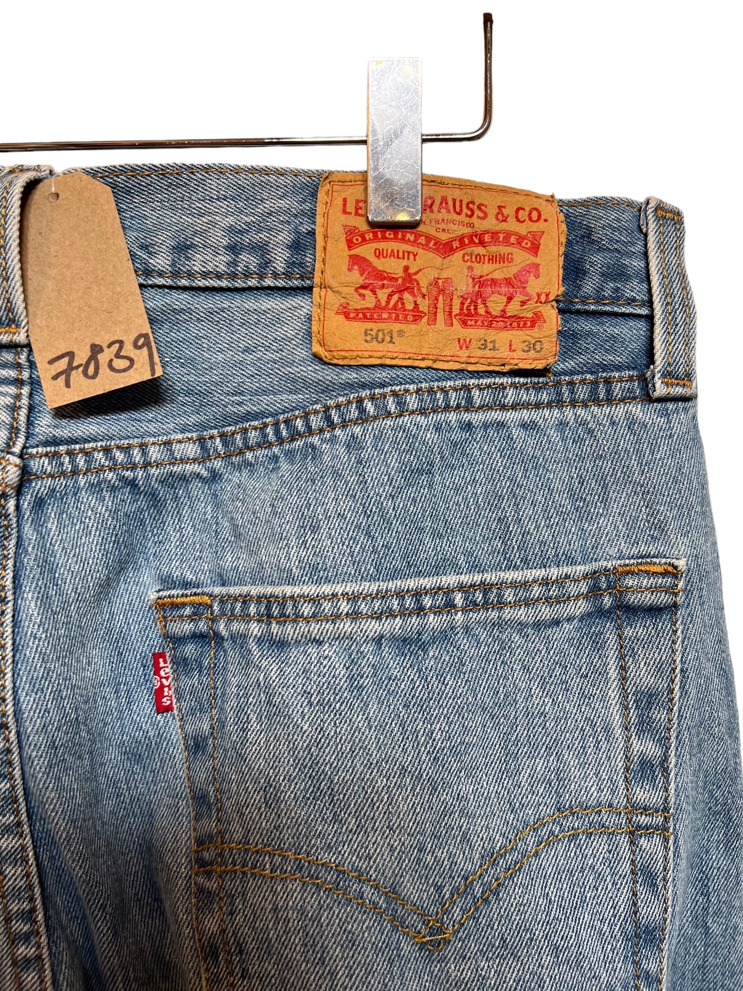 Levi's 501 Blue Jeans (W32)