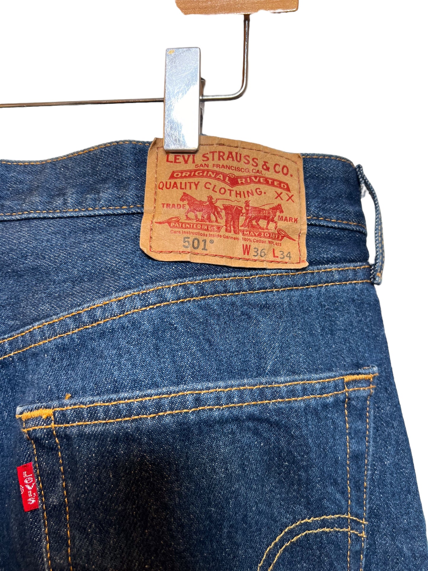 Levi's 501 Dark Blue Jeans (W36")