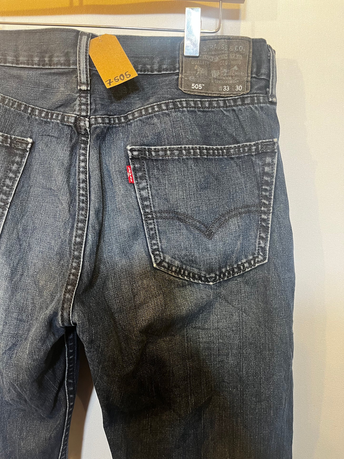 Levi 505 Jeans (33x30)