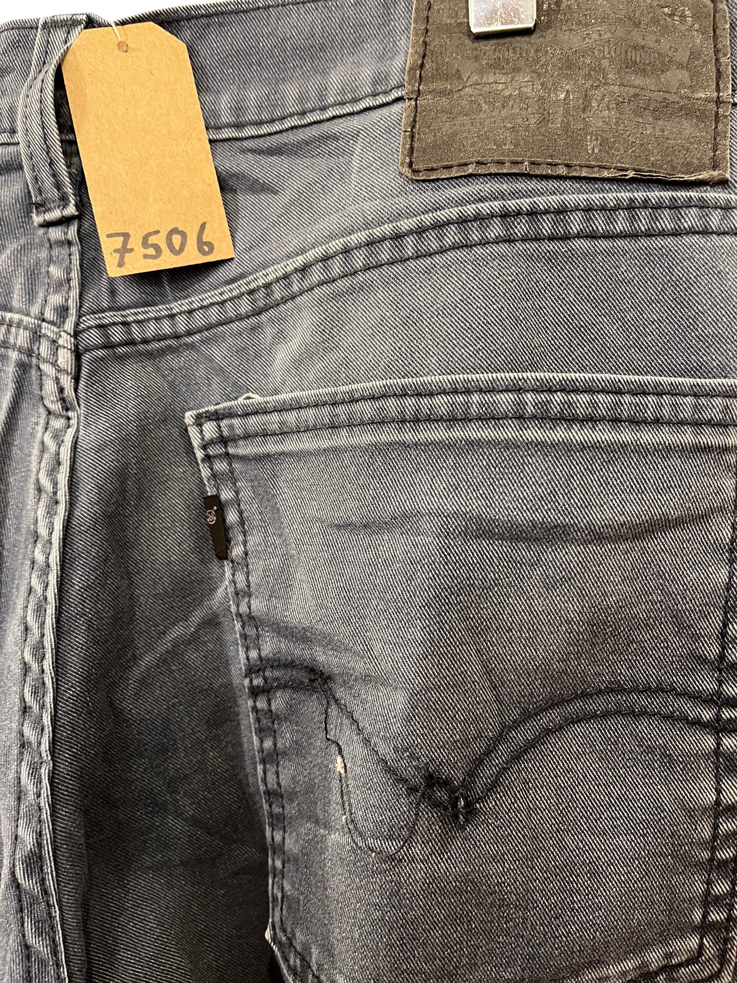 Levi 511 jeans (32x34)