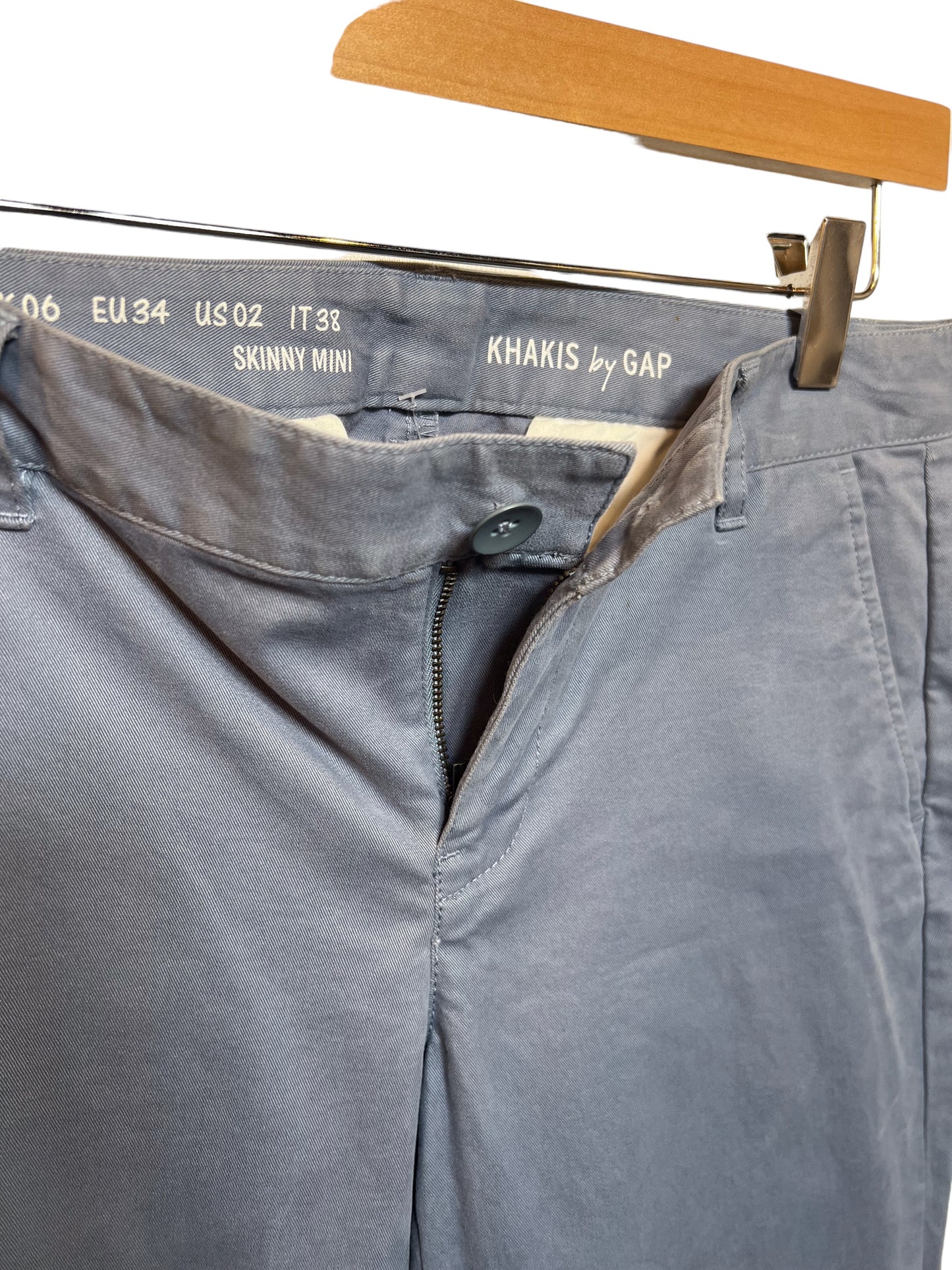 Vintage Gap Women’s Khakis Trousers (Size W32)