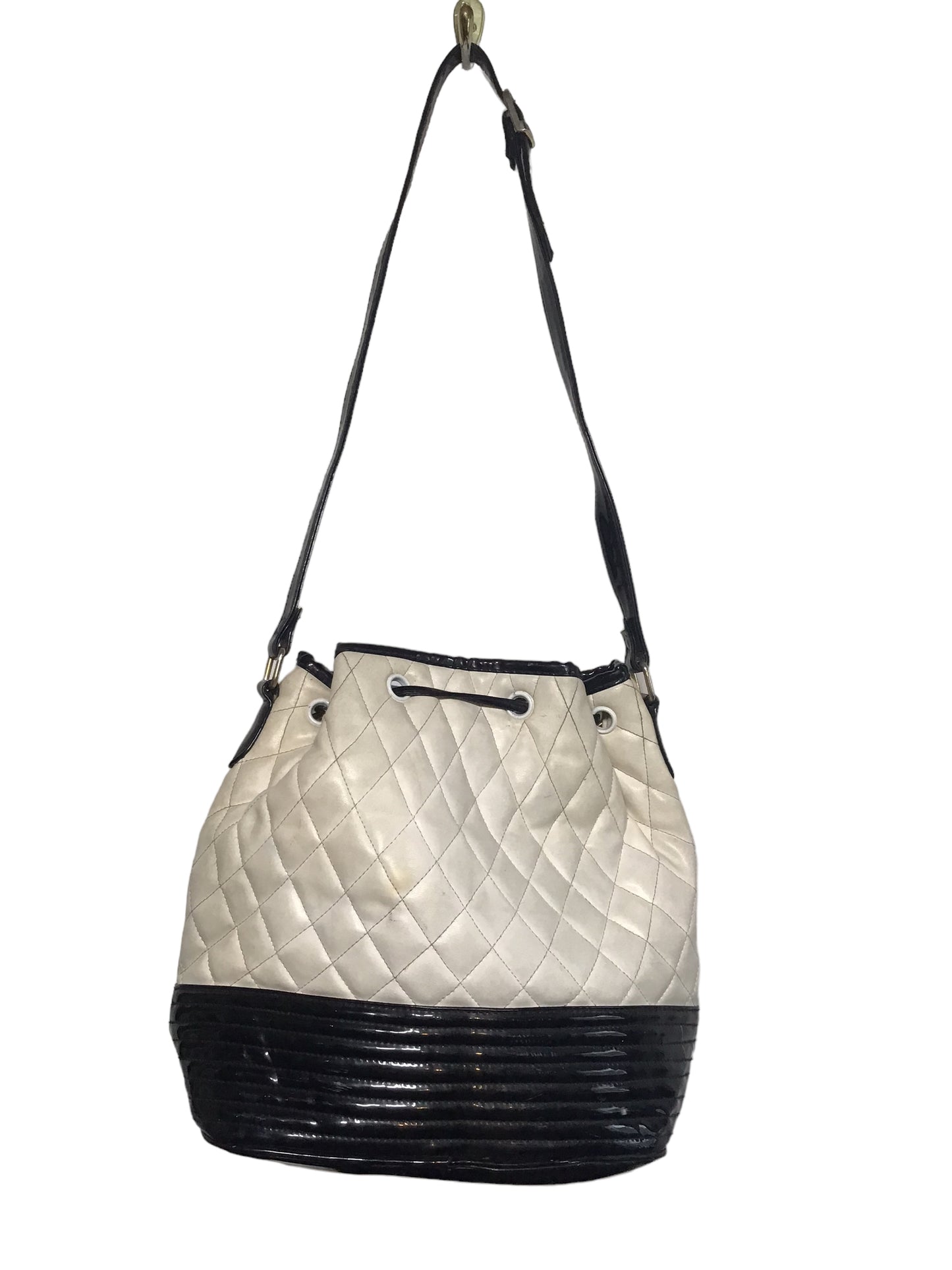 Black and White Shoulder Bag (W36xH20cm)