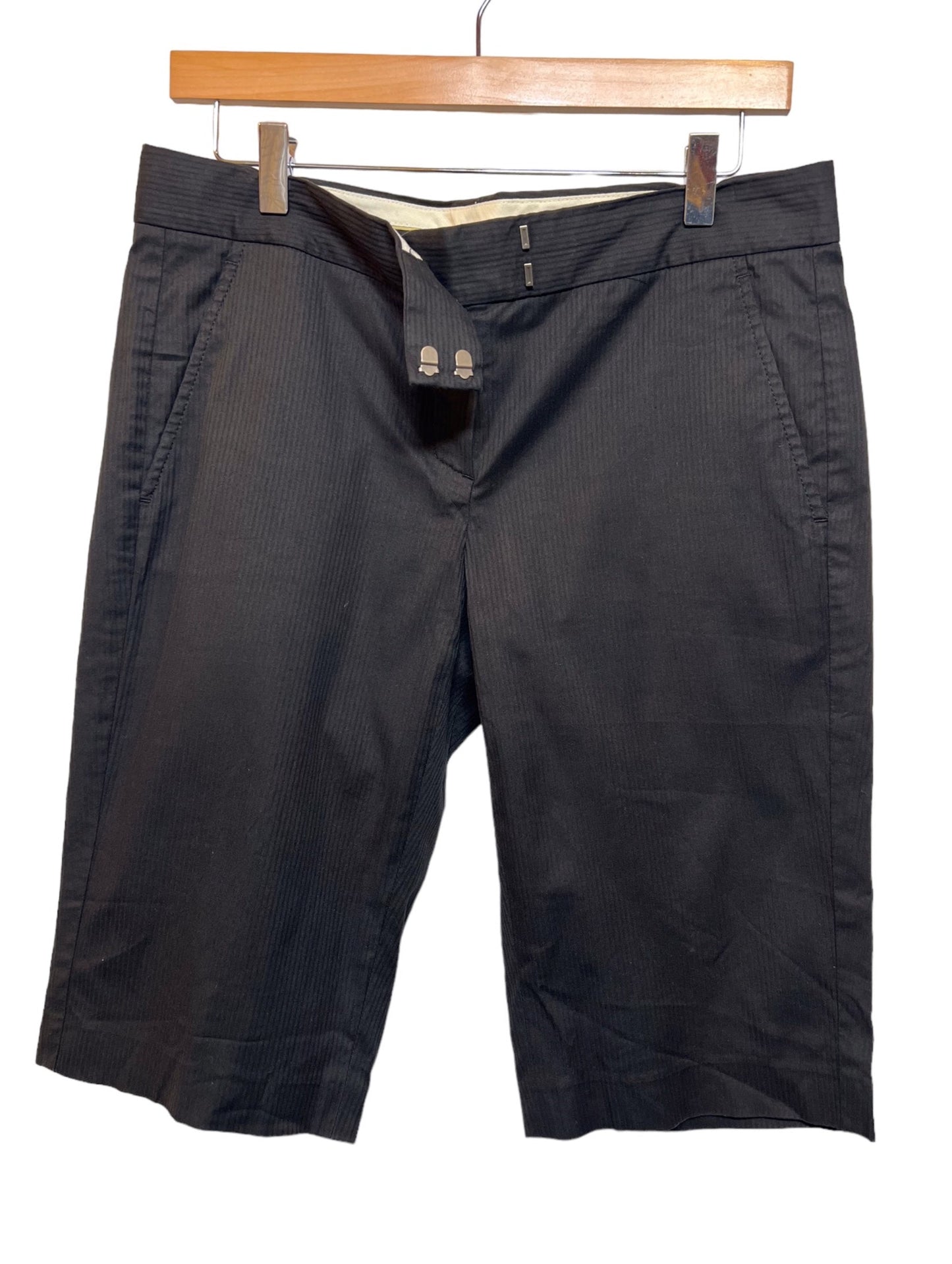 Men’s Black Smart Shorts (Size M)
