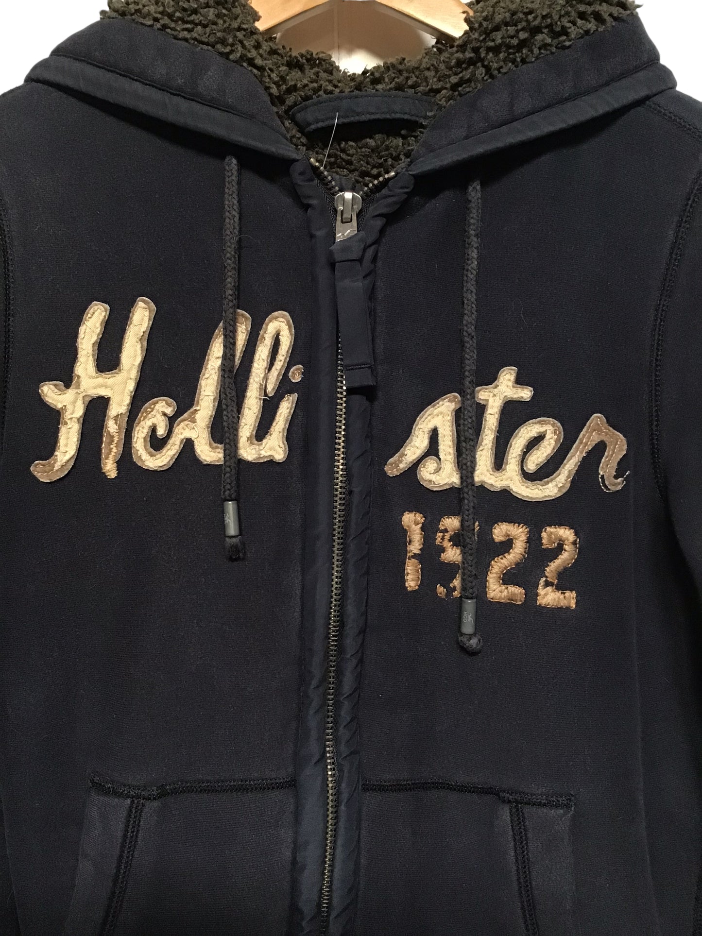 Hollister Hoodie with a Zip (Size M)