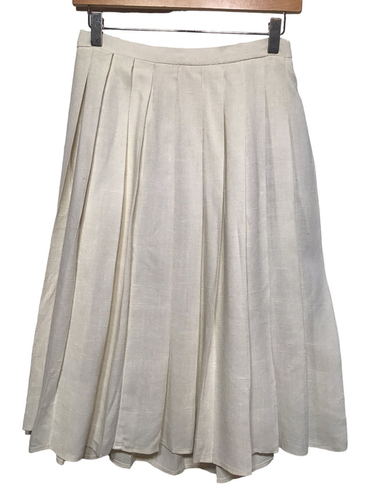 Women’s Pleated Skirt (Size S)