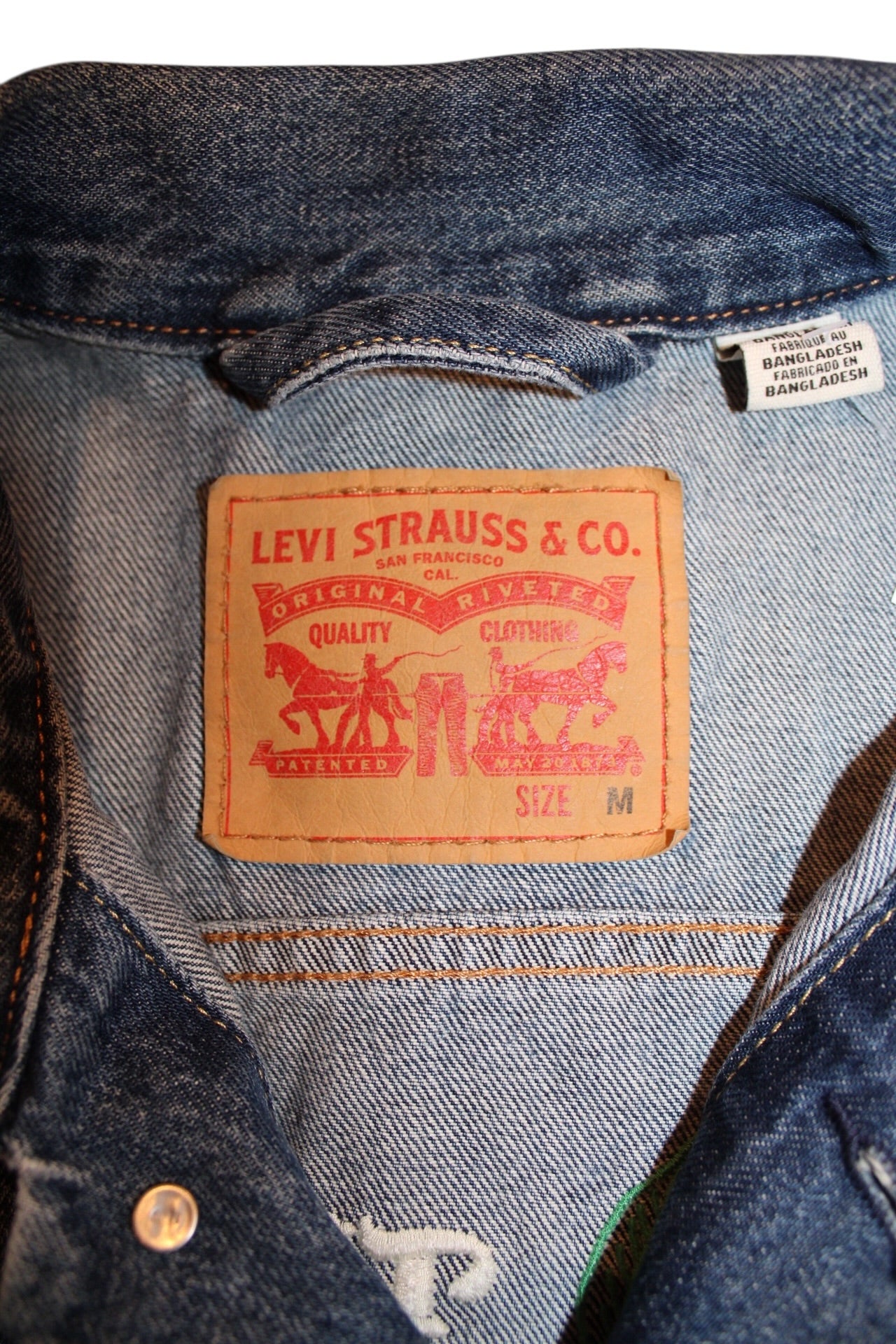 Levi Denim Jacket (Size M)