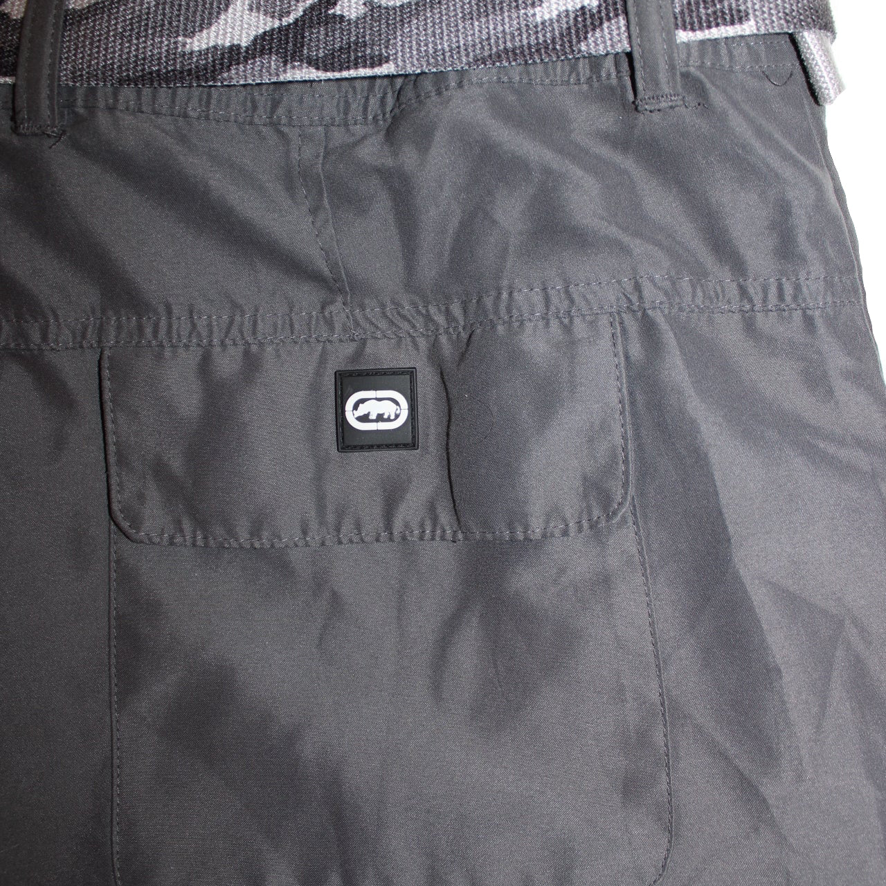 echo unltd Cargo Shorts (Size L)