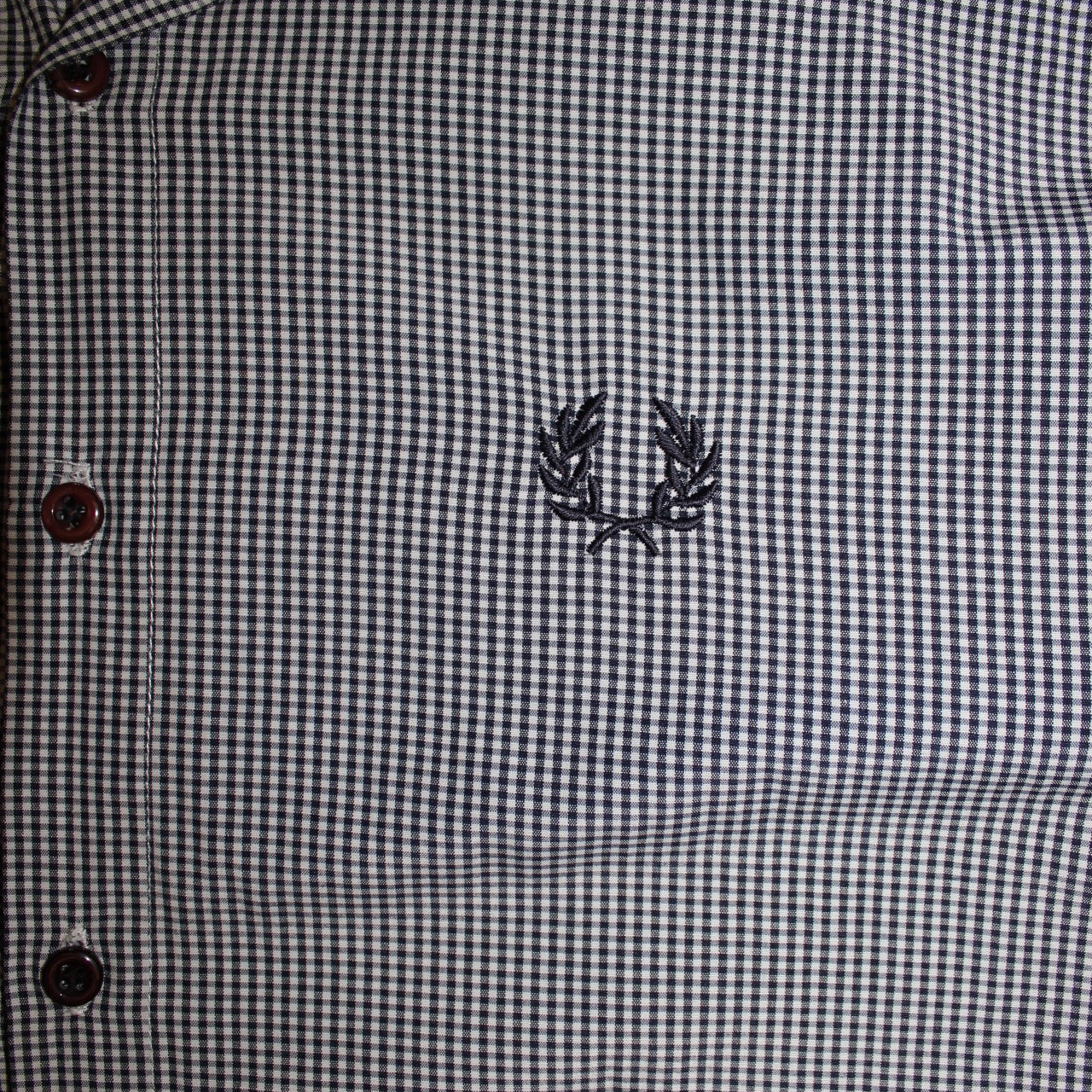 Fred Perry Shirt (Size L)