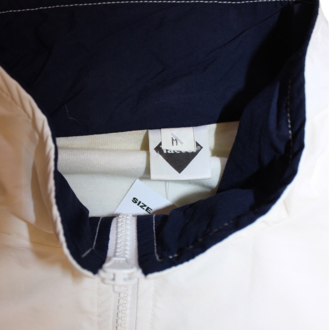 Tactel Windbreaker (Size M)