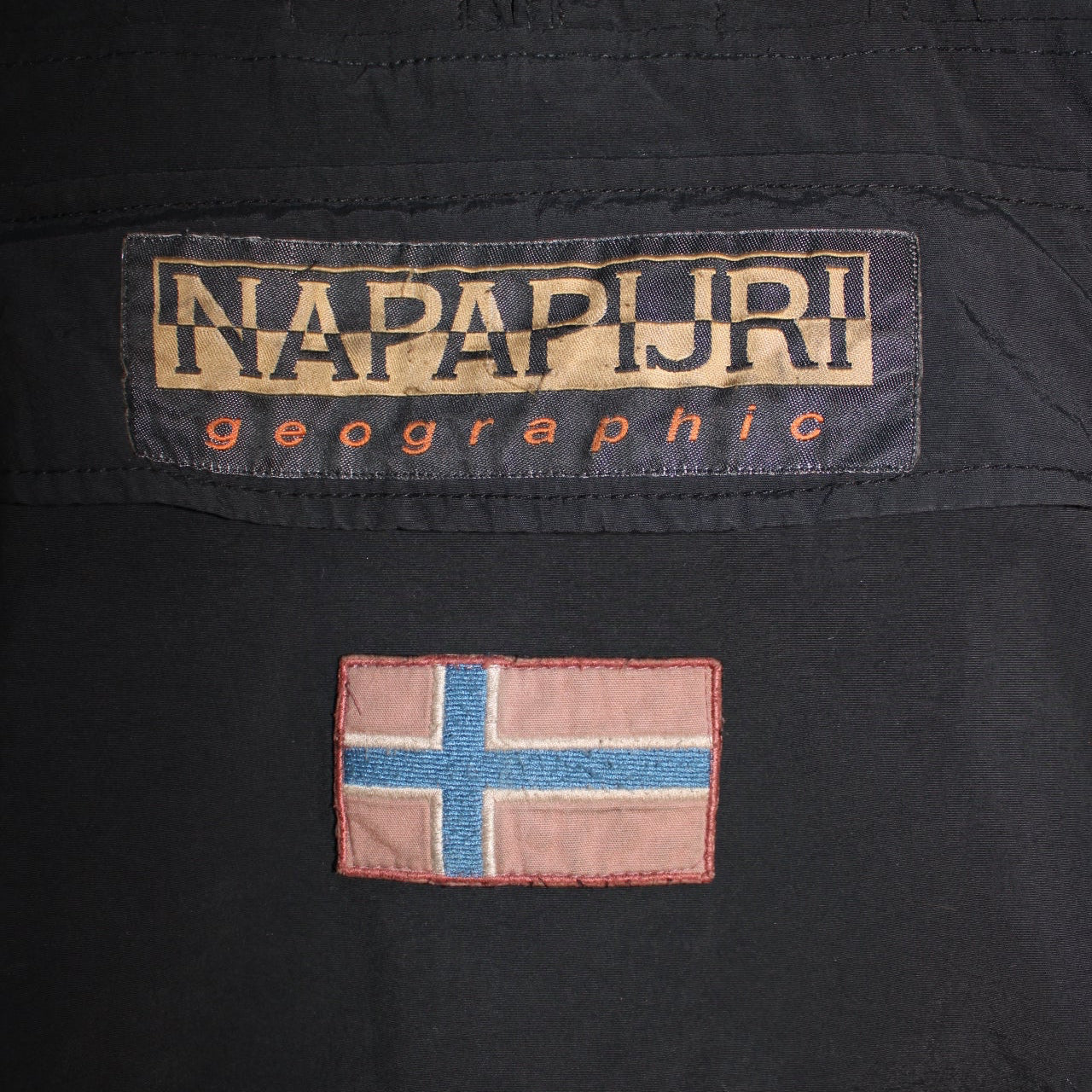 Napapjri Rainforest Water Jacket (Size S)