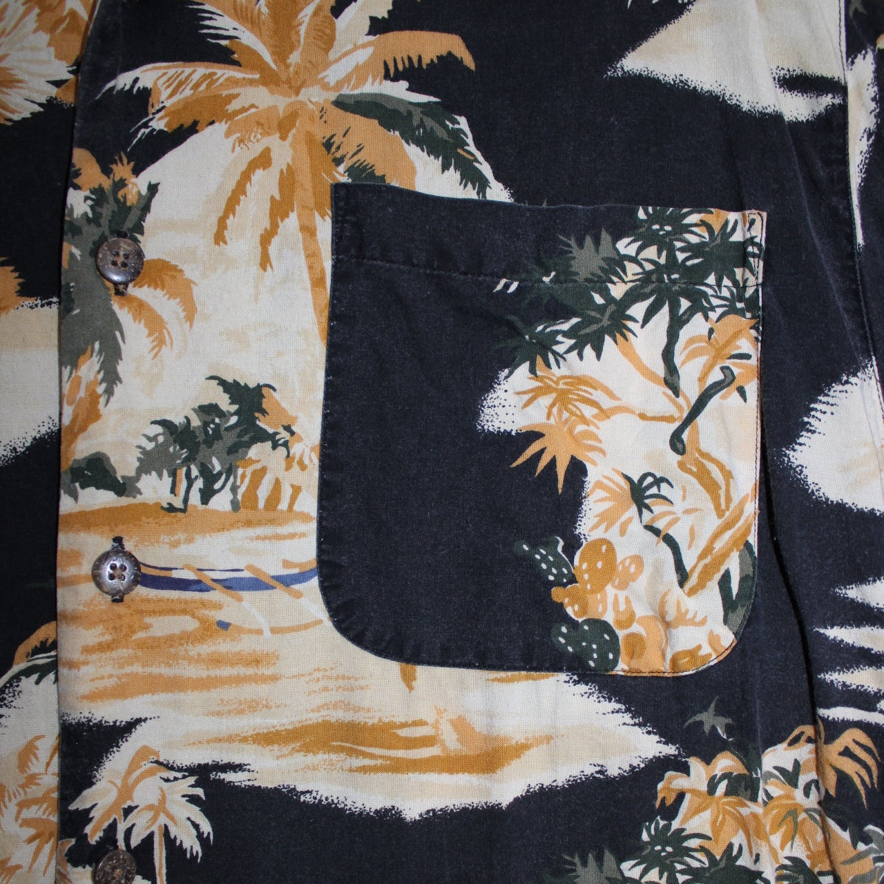 Linguine And Bob Hawaiin Shirt (Size M)