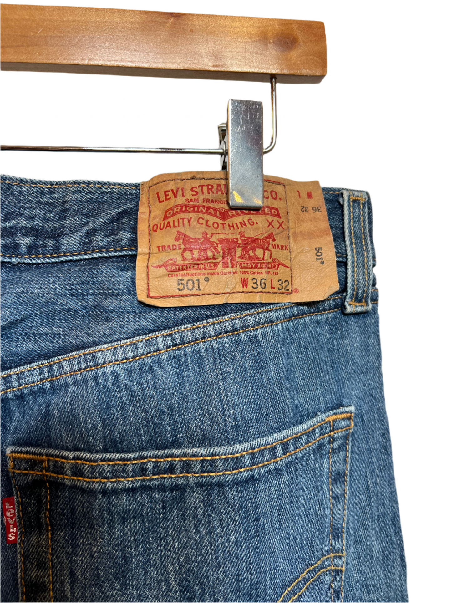 Levi's Blue Jeans (36x32)